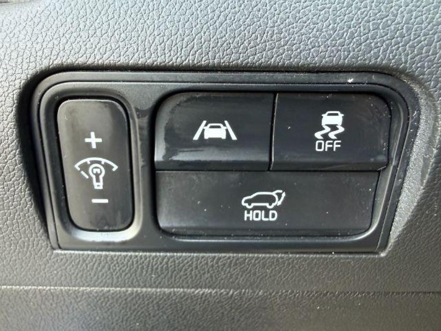 2021 BLUE /Black KIA Sorento (5XYRKDLFXMG) with an 25L I-4 portdirect injection engine, Automatic transmission, located at 1175 N Woodruff Ave, Idaho Falls, ID, 83401, 43.506901, -111.999657 - At Timberline Auto, finding a great deal on your next vehicle is always easy! Our experienced sales staff's goal is to help find you the right vehicle at the right price! Our knowledgeable finance department has options for almost any credit score. We offer extended service contract options to prote - Photo#53