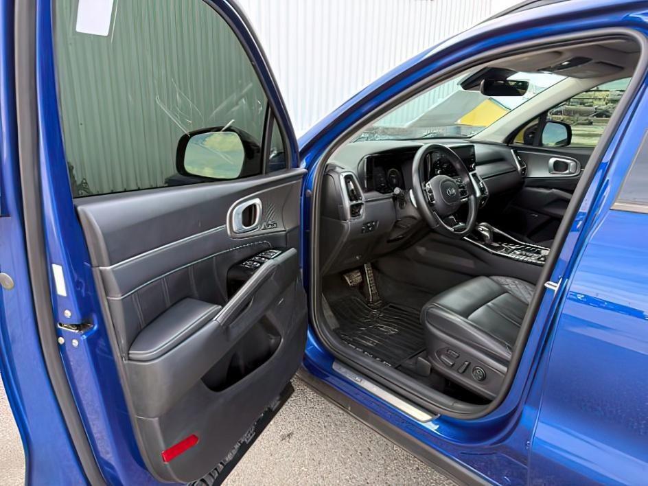 2021 BLUE /Black Kia Sorento SX | SX Prestige (5XYRKDLFXMG) with an 2.5L I-4 port/direct injection engine, AUTOMATIC transmission, located at 1235 N Woodruff Ave., Idaho Falls, 83401, (208) 523-1053, 43.507172, -112.000488 - Photo#14