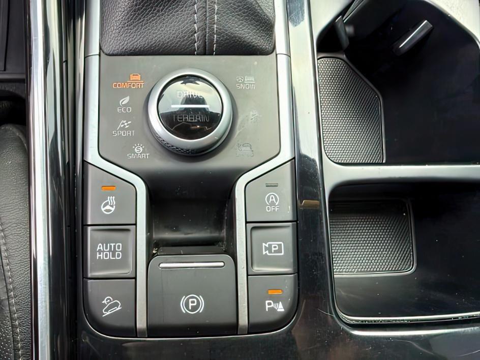 2021 BLUE /Black Kia Sorento SX | SX Prestige (5XYRKDLFXMG) with an 2.5L I-4 port/direct injection engine, AUTOMATIC transmission, located at 1235 N Woodruff Ave., Idaho Falls, 83401, (208) 523-1053, 43.507172, -112.000488 - Photo#21