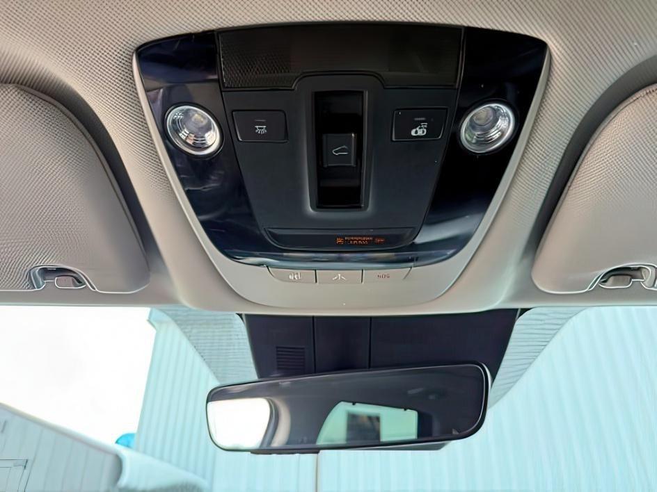 2021 BLUE /Black Kia Sorento SX | SX Prestige (5XYRKDLFXMG) with an 2.5L I-4 port/direct injection engine, AUTOMATIC transmission, located at 1235 N Woodruff Ave., Idaho Falls, 83401, (208) 523-1053, 43.507172, -112.000488 - Photo#22
