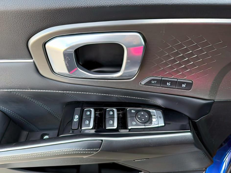 2021 BLUE /Black Kia Sorento SX | SX Prestige (5XYRKDLFXMG) with an 2.5L I-4 port/direct injection engine, AUTOMATIC transmission, located at 1235 N Woodruff Ave., Idaho Falls, 83401, (208) 523-1053, 43.507172, -112.000488 - Photo#25