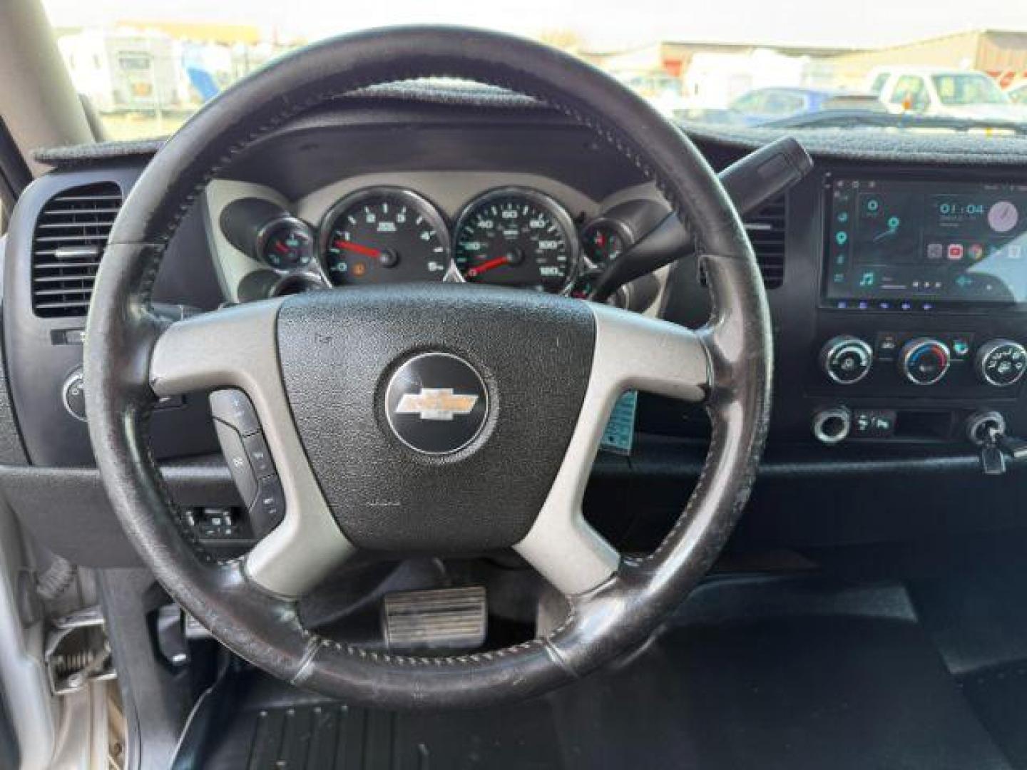2008 SILVER /Ebony Chevrolet Silverado 2500HD (1GCHK23678F) with an 66L V8 16V OHV TURBO DIESEL engine, Automatic transmission, located at 1175 N Woodruff Ave, Idaho Falls, ID, 83401, 43.506901, -111.999657 - At Timberline Auto, finding a great deal on your next vehicle is always easy! Our experienced sales staff's goal is to help find you the right vehicle at the right price! Our knowledgeable finance department has options for almost any credit score. We offer extended service contract options to prote - Photo#31