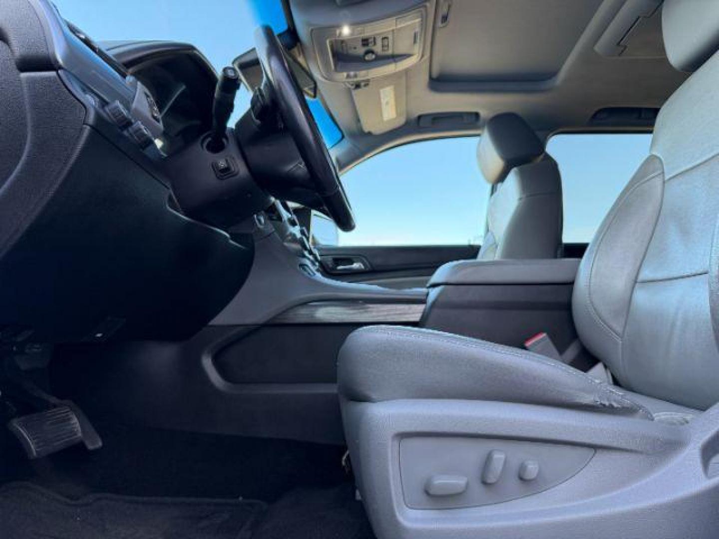 2015 SILVER /Jet Black Chevrolet Suburban 1500 (1GNSKJKC4FR) with an EcoTec3 53L V-8 gasoline direct injection engine, Automatic transmission, located at 1175 N Woodruff Ave, Idaho Falls, ID, 83401, 43.506901, -111.999657 - At Timberline Auto, finding a great deal on your next vehicle is always easy! Our experienced sales staff's goal is to help find you the right vehicle at the right price! Our knowledgeable finance department has options for almost any credit score. We offer extended service contract options to prote - Photo#16