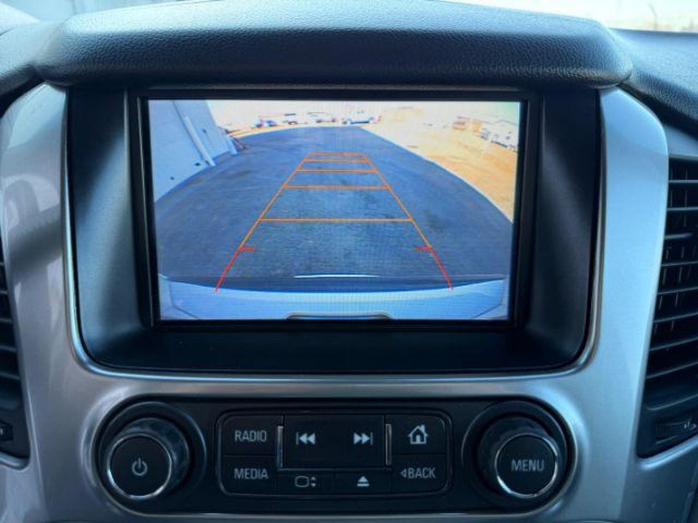 2015 SILVER /Jet Black Chevrolet Suburban 1500 (1GNSKJKC4FR) with an EcoTec3 53L V-8 gasoline direct injection engine, Automatic transmission, located at 1175 N Woodruff Ave, Idaho Falls, ID, 83401, 43.506901, -111.999657 - At Timberline Auto, finding a great deal on your next vehicle is always easy! Our experienced sales staff's goal is to help find you the right vehicle at the right price! Our knowledgeable finance department has options for almost any credit score. We offer extended service contract options to prote - Photo#20