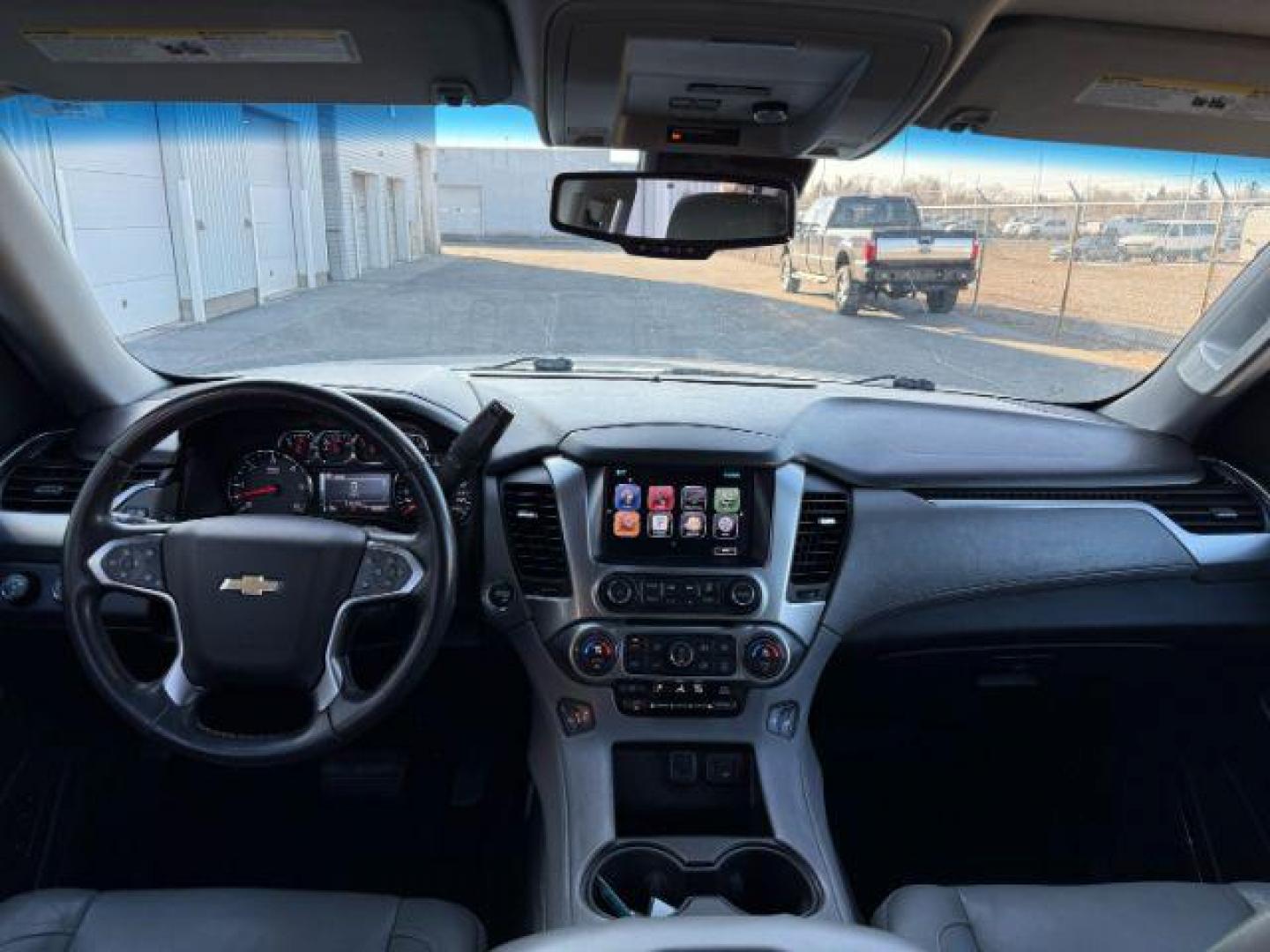 2015 SILVER /Jet Black Chevrolet Suburban 1500 (1GNSKJKC4FR) with an EcoTec3 53L V-8 gasoline direct injection engine, Automatic transmission, located at 1175 N Woodruff Ave, Idaho Falls, ID, 83401, 43.506901, -111.999657 - At Timberline Auto, finding a great deal on your next vehicle is always easy! Our experienced sales staff's goal is to help find you the right vehicle at the right price! Our knowledgeable finance department has options for almost any credit score. We offer extended service contract options to prote - Photo#28