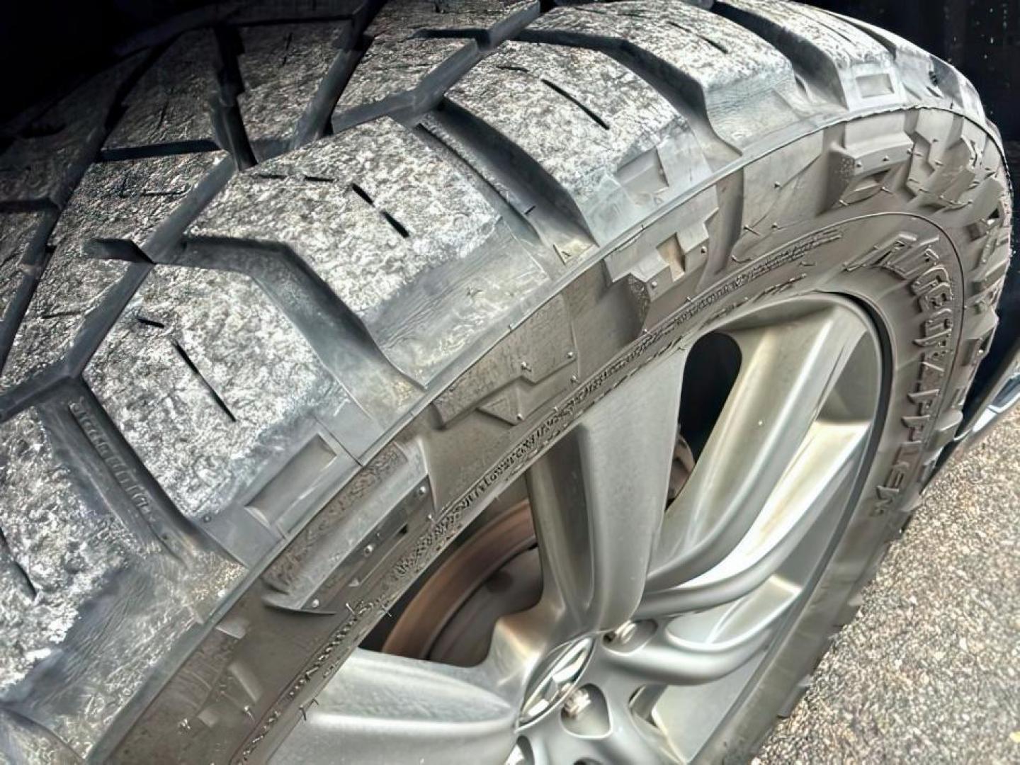 2013 BLACK /CLOTH Infiniti QX56 (JN8AZ2NEXD9) with an 56L V8 engine, Automatic transmission, located at 1175 N Woodruff Ave, Idaho Falls, ID, 83401, 43.506901, -111.999657 - Photo#12