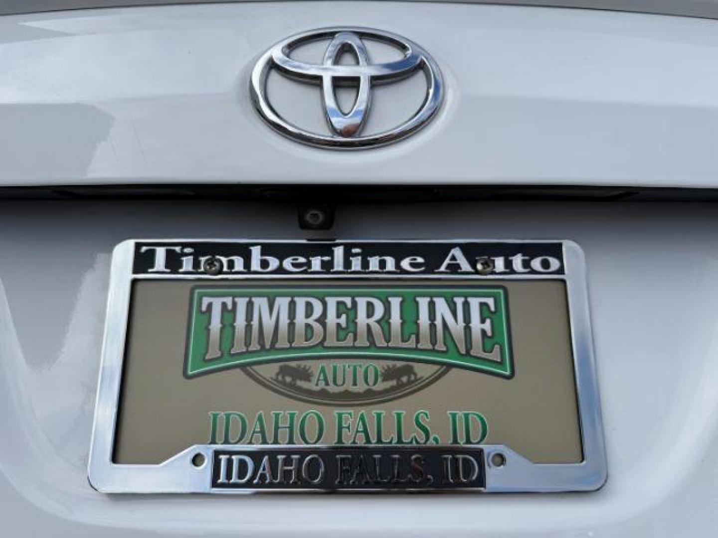 2014 Super White /Black Toyota Corolla (2T1BURHEXEC) with an 18L I-4 DOHC engine, Automatic transmission, located at 1175 N Woodruff Ave, Idaho Falls, ID, 83401, 43.506901, -111.999657 - At Timberline Auto, finding a great deal on your next vehicle is always easy! Our experienced sales staff's goal is to help find you the right vehicle at the right price! Our knowledgeable finance department has options for almost any credit score. We offer extended service contract options to prote - Photo#26