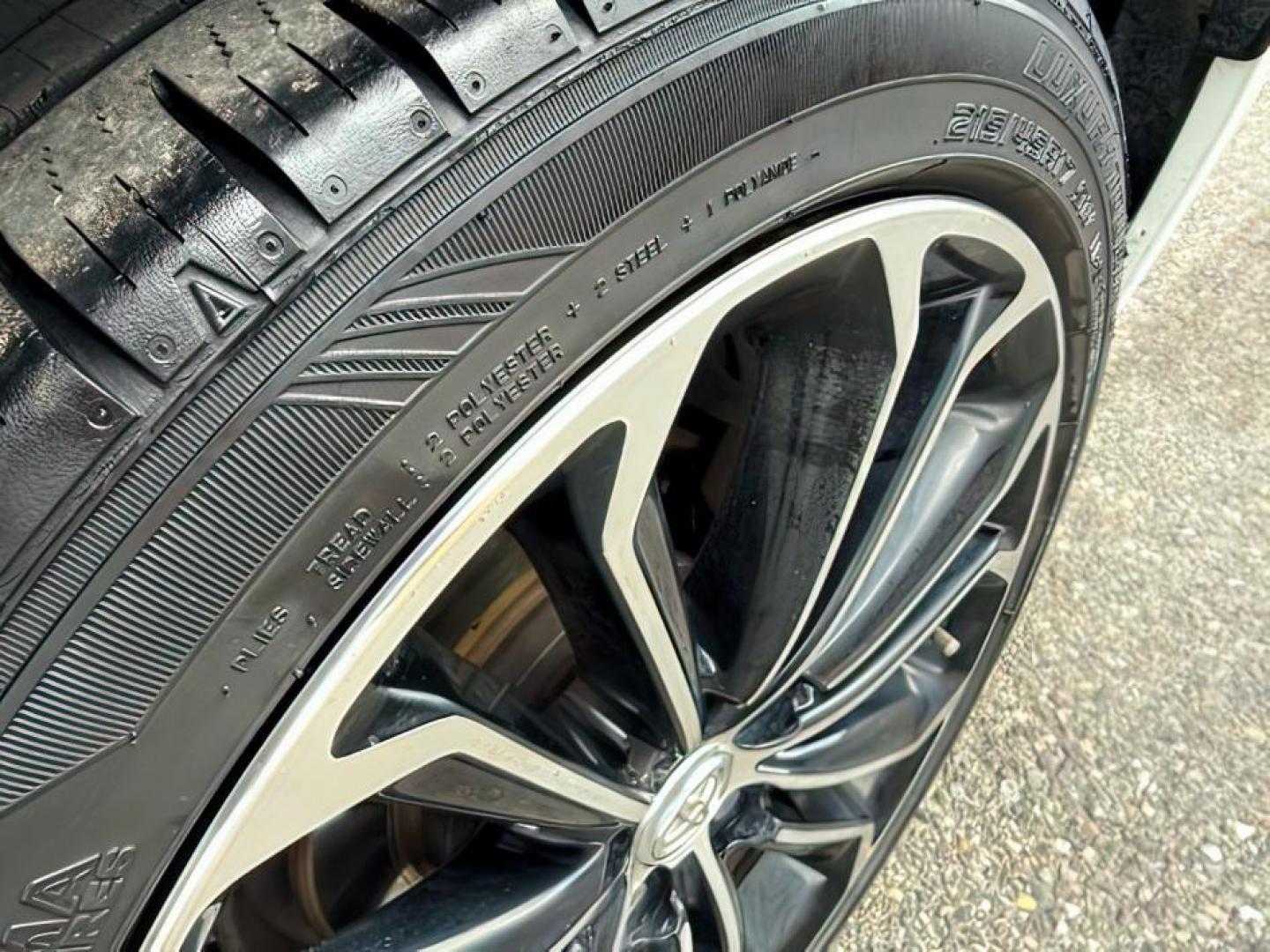 2014 Super White /Black Toyota Corolla (2T1BURHEXEC) with an 18L I-4 DOHC engine, Automatic transmission, located at 1175 N Woodruff Ave, Idaho Falls, ID, 83401, 43.506901, -111.999657 - At Timberline Auto, finding a great deal on your next vehicle is always easy! Our experienced sales staff's goal is to help find you the right vehicle at the right price! Our knowledgeable finance department has options for almost any credit score. We offer extended service contract options to prote - Photo#8