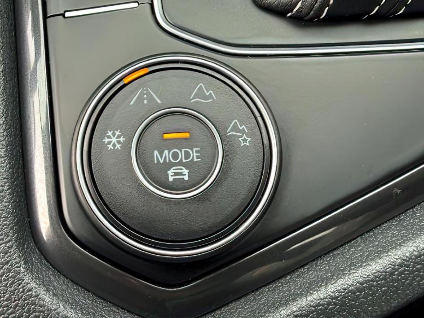 2021 GRAY /Titan Black Volkswagen Tiguan (3VV2B7AX1MM) with an 2L I-4 gasoline direct injection engine, Automatic transmission, located at 1175 N Woodruff Ave, Idaho Falls, ID, 83401, 43.506901, -111.999657 - At Timberline Auto, finding a great deal on your next vehicle is always easy! Our experienced sales staff's goal is to help find you the right vehicle at the right price! Our knowledgeable finance department has options for almost any credit score. We offer extended service contract options to prote - Photo#21