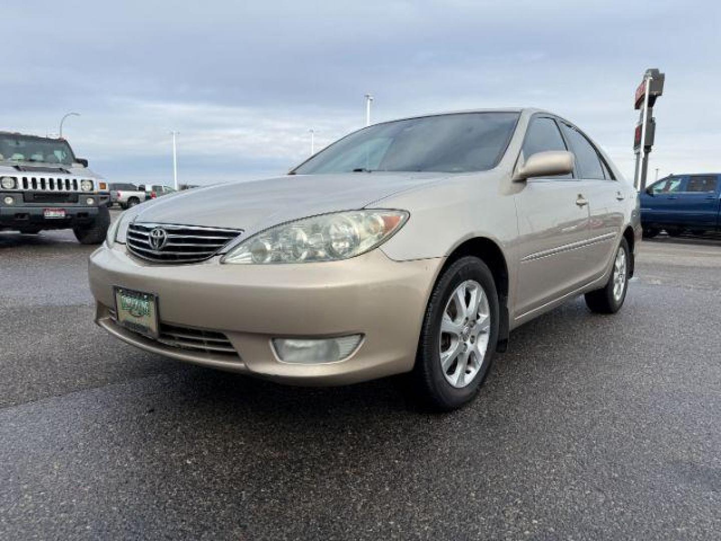 2005 GOLD /CLOTH Toyota Camry (4T1BF30K45U) with an 30L V6 engine, Automatic transmission, located at 1175 N Woodruff Ave, Idaho Falls, ID, 83401, 43.506901, -111.999657 - At Timberline Auto, finding a great deal on your next vehicle is always easy! Our experienced sales staff's goal is to help find you the right vehicle at the right price! Our knowledgeable finance department has options for almost any credit score. We offer extended service contract options to prote - Photo#22