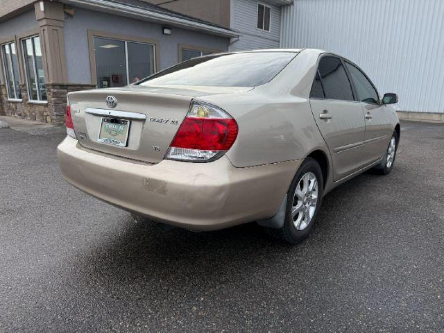 2005 GOLD /CLOTH Toyota Camry (4T1BF30K45U) with an 30L V6 engine, Automatic transmission, located at 1175 N Woodruff Ave, Idaho Falls, ID, 83401, 43.506901, -111.999657 - At Timberline Auto, finding a great deal on your next vehicle is always easy! Our experienced sales staff's goal is to help find you the right vehicle at the right price! Our knowledgeable finance department has options for almost any credit score. We offer extended service contract options to prote - Photo#26