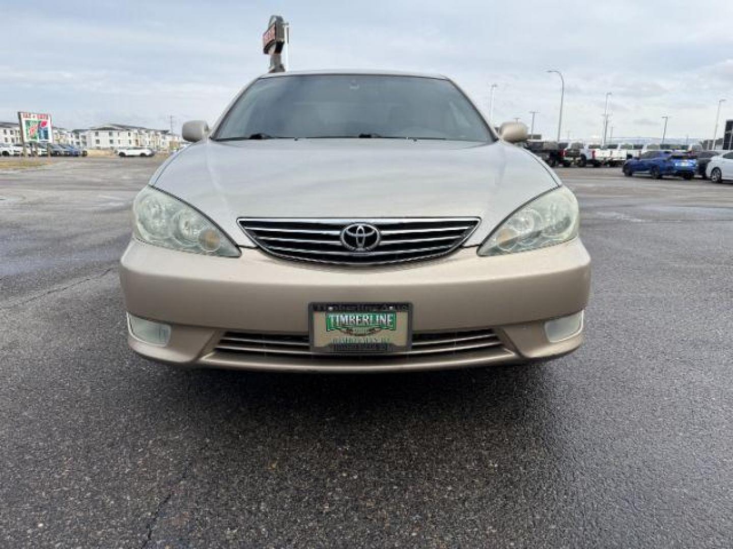 2005 GOLD /CLOTH Toyota Camry (4T1BF30K45U) with an 30L V6 engine, Automatic transmission, located at 1175 N Woodruff Ave, Idaho Falls, ID, 83401, 43.506901, -111.999657 - At Timberline Auto, finding a great deal on your next vehicle is always easy! Our experienced sales staff's goal is to help find you the right vehicle at the right price! Our knowledgeable finance department has options for almost any credit score. We offer extended service contract options to prote - Photo#29
