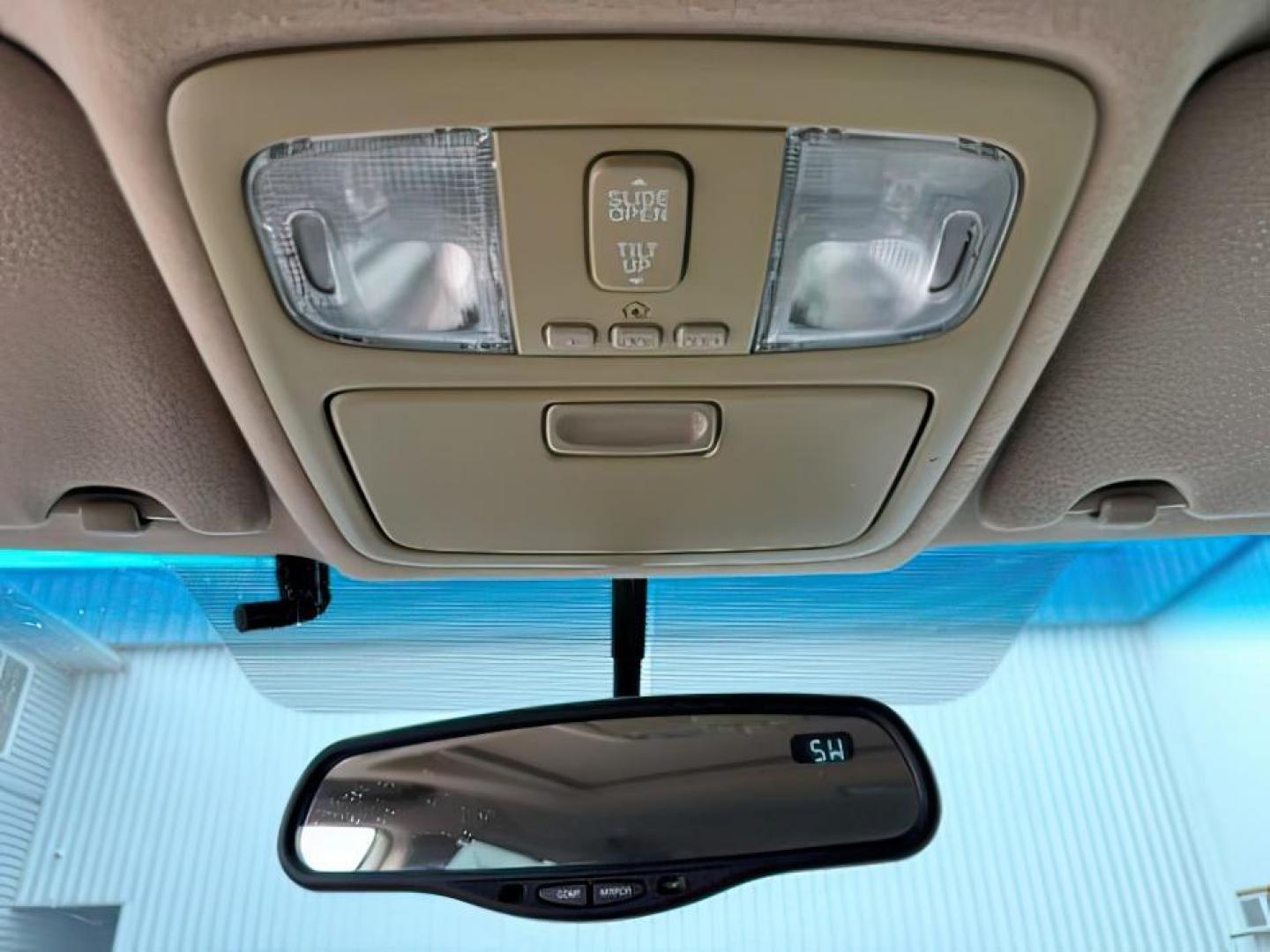 2005 GOLD /CLOTH Toyota Camry (4T1BF30K45U) with an 30L V6 engine, Automatic transmission, located at 1175 N Woodruff Ave, Idaho Falls, ID, 83401, 43.506901, -111.999657 - At Timberline Auto, finding a great deal on your next vehicle is always easy! Our experienced sales staff's goal is to help find you the right vehicle at the right price! Our knowledgeable finance department has options for almost any credit score. We offer extended service contract options to prote - Photo#16