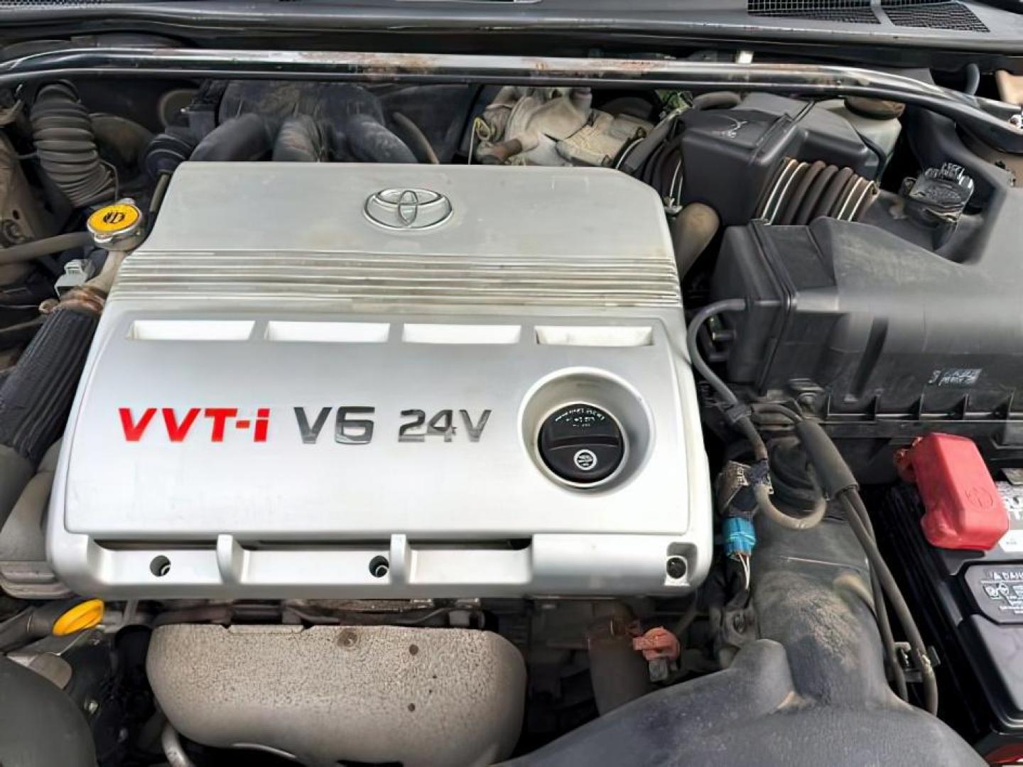 2005 GOLD /CLOTH Toyota Camry (4T1BF30K45U) with an 30L V6 engine, Automatic transmission, located at 1175 N Woodruff Ave, Idaho Falls, ID, 83401, 43.506901, -111.999657 - At Timberline Auto, finding a great deal on your next vehicle is always easy! Our experienced sales staff's goal is to help find you the right vehicle at the right price! Our knowledgeable finance department has options for almost any credit score. We offer extended service contract options to prote - Photo#21