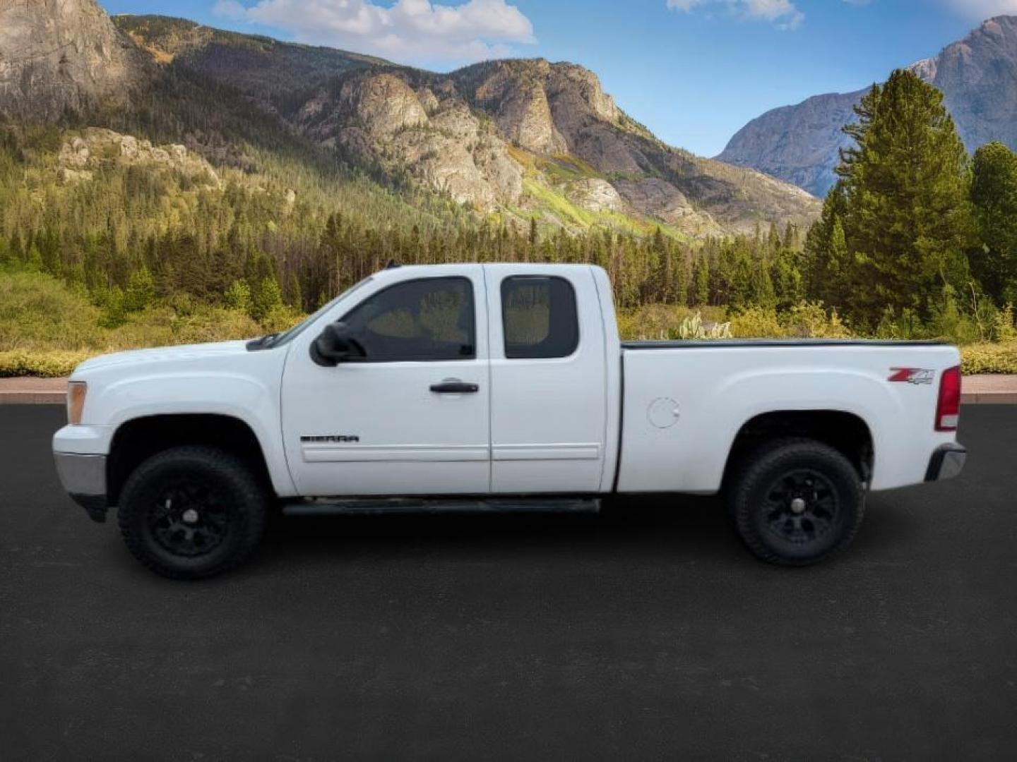 2011 WHITE /Ebony GMC Sierra 1500 (1GTR2VE32BZ) with an 53L V8 VORTEC engine, Automatic transmission, located at 1175 N Woodruff Ave, Idaho Falls, ID, 83401, 43.506901, -111.999657 - At Timberline Auto, finding a great deal on your next vehicle is always easy! Our experienced sales staff's goal is to help find you the right vehicle at the right price! Our knowledgeable finance department has options for almost any credit score. We offer extended service contract options to prote - Photo#1