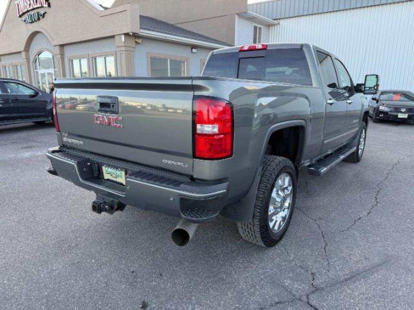 2018 GRAY /Jet Black GMC Sierra 2500HD (1GT12UEY6JF) with an 66L V8 16V OHV TURBO DIESEL engine, Automatic transmission, located at 1175 N Woodruff Ave, Idaho Falls, ID, 83401, 43.506901, -111.999657 - At Timberline Auto, finding a great deal on your next vehicle is always easy! Our experienced sales staff's goal is to help find you the right vehicle at the right price! Our knowledgeable finance department has options for almost any credit score. We offer extended service contract options to prote - Photo#33