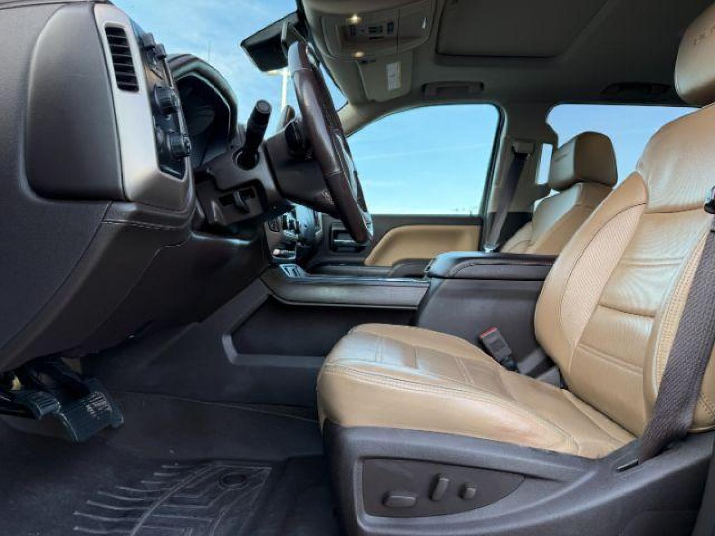 2018 GRAY /Jet Black GMC Sierra 2500HD (1GT12UEY6JF) with an 66L V8 16V OHV TURBO DIESEL engine, Automatic transmission, located at 1175 N Woodruff Ave, Idaho Falls, ID, 83401, 43.506901, -111.999657 - At Timberline Auto, finding a great deal on your next vehicle is always easy! Our experienced sales staff's goal is to help find you the right vehicle at the right price! Our knowledgeable finance department has options for almost any credit score. We offer extended service contract options to prote - Photo#39