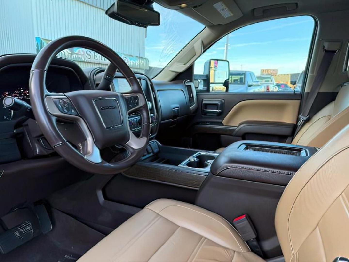 2018 GRAY /Jet Black GMC Sierra 2500HD (1GT12UEY6JF) with an 66L V8 16V OHV TURBO DIESEL engine, Automatic transmission, located at 1175 N Woodruff Ave, Idaho Falls, ID, 83401, 43.506901, -111.999657 - At Timberline Auto, finding a great deal on your next vehicle is always easy! Our experienced sales staff's goal is to help find you the right vehicle at the right price! Our knowledgeable finance department has options for almost any credit score. We offer extended service contract options to prote - Photo#13