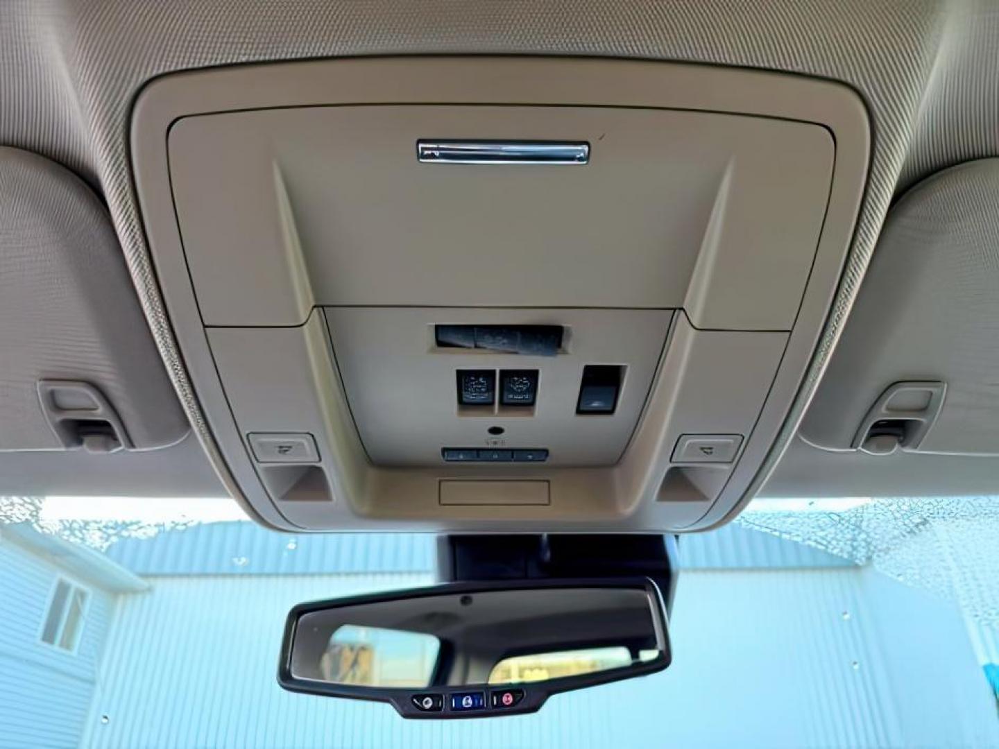 2018 GRAY /Jet Black GMC Sierra 2500HD (1GT12UEY6JF) with an 66L V8 16V OHV TURBO DIESEL engine, Automatic transmission, located at 1175 N Woodruff Ave, Idaho Falls, ID, 83401, 43.506901, -111.999657 - At Timberline Auto, finding a great deal on your next vehicle is always easy! Our experienced sales staff's goal is to help find you the right vehicle at the right price! Our knowledgeable finance department has options for almost any credit score. We offer extended service contract options to prote - Photo#19