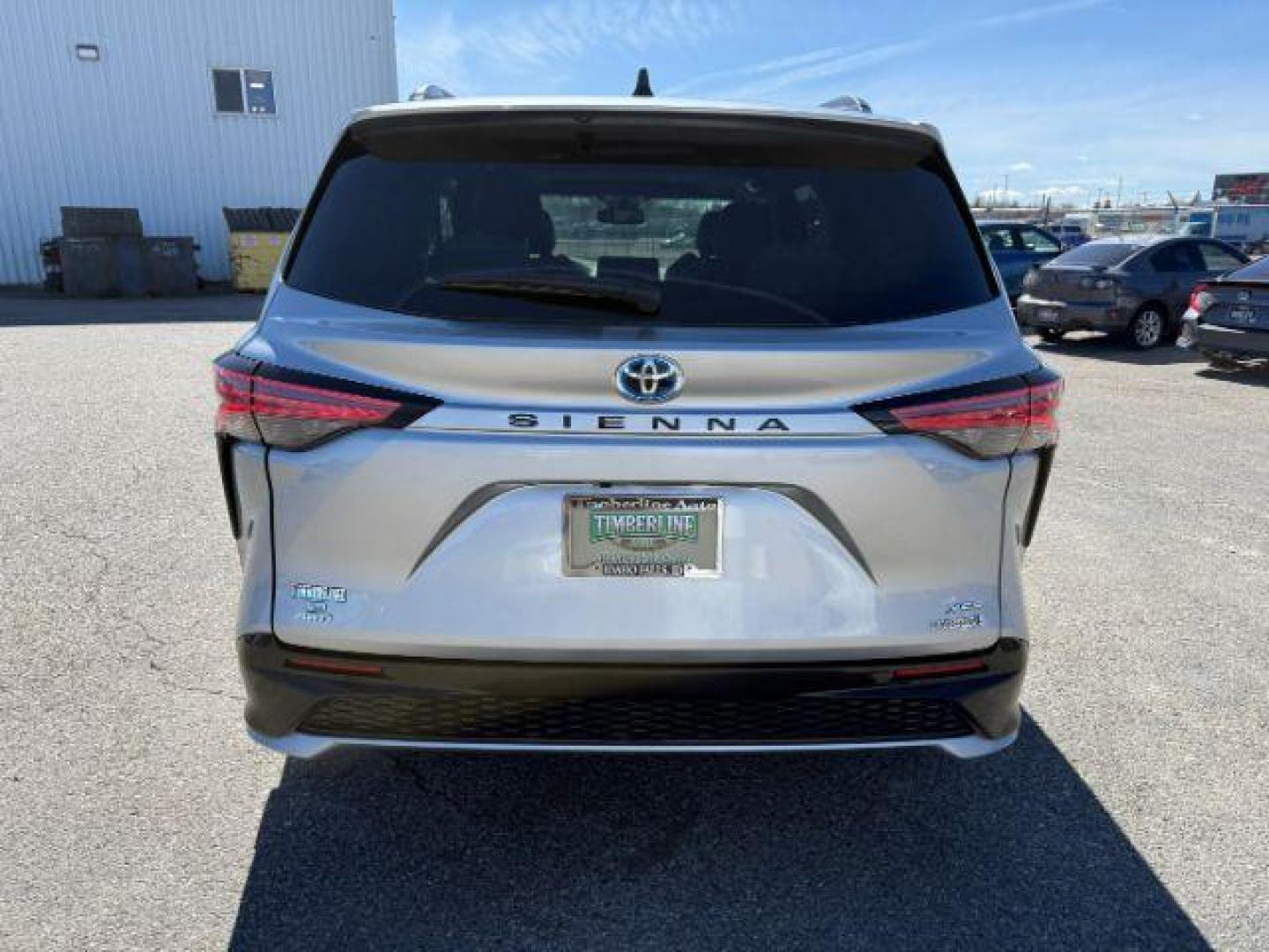 2022 SILVER /Graphite Toyota Sienna (5TDGSKFC3NS) with an Dynamic Force 25L I-4 portdirect injection engine, Automatic transmission, located at 1175 N Woodruff Ave, Idaho Falls, ID, 83401, 43.506901, -111.999657 - At Timberline Auto, finding a great deal on your next vehicle is always easy! Our experienced sales staff's goal is to help find you the right vehicle at the right price! Our knowledgeable finance department has options for almost any credit score. We offer extended service contract options to prote - Photo#32