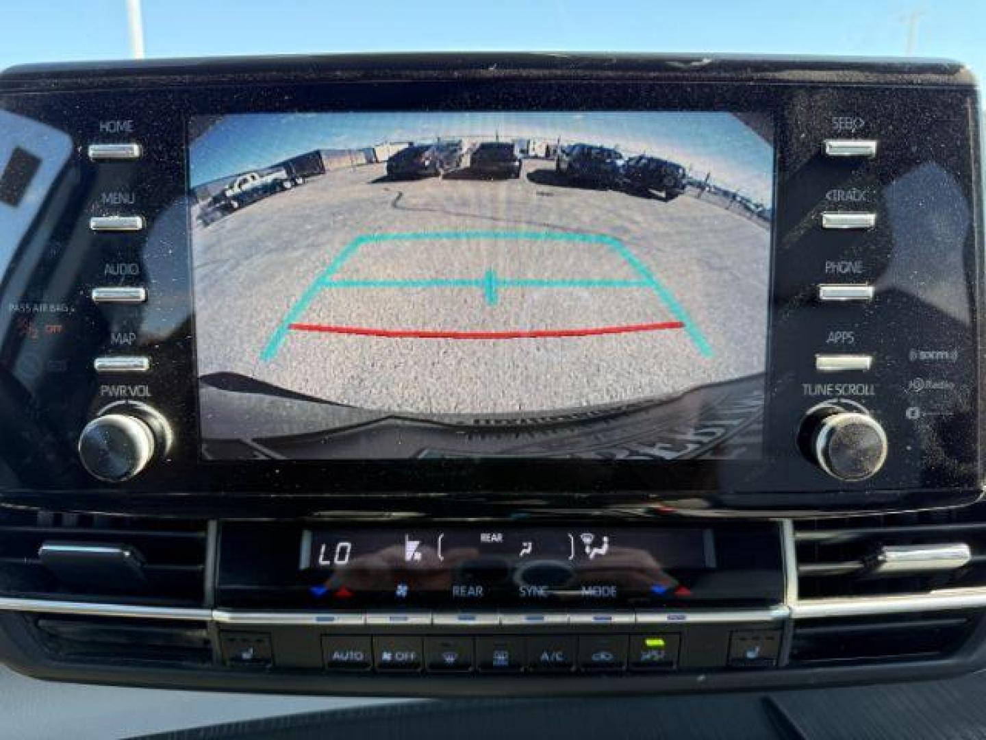 2022 SILVER /Graphite Toyota Sienna (5TDGSKFC3NS) with an Dynamic Force 25L I-4 portdirect injection engine, Automatic transmission, located at 1175 N Woodruff Ave, Idaho Falls, ID, 83401, 43.506901, -111.999657 - At Timberline Auto, finding a great deal on your next vehicle is always easy! Our experienced sales staff's goal is to help find you the right vehicle at the right price! Our knowledgeable finance department has options for almost any credit score. We offer extended service contract options to prote - Photo#48