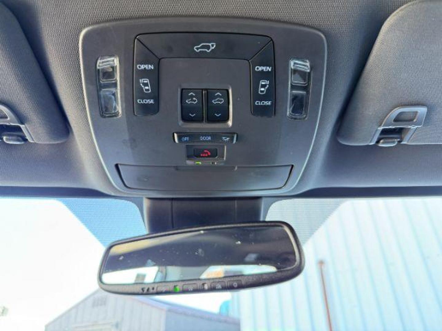 2022 SILVER /Graphite Toyota Sienna (5TDGSKFC3NS) with an Dynamic Force 25L I-4 portdirect injection engine, Automatic transmission, located at 1175 N Woodruff Ave, Idaho Falls, ID, 83401, 43.506901, -111.999657 - At Timberline Auto, finding a great deal on your next vehicle is always easy! Our experienced sales staff's goal is to help find you the right vehicle at the right price! Our knowledgeable finance department has options for almost any credit score. We offer extended service contract options to prote - Photo#51