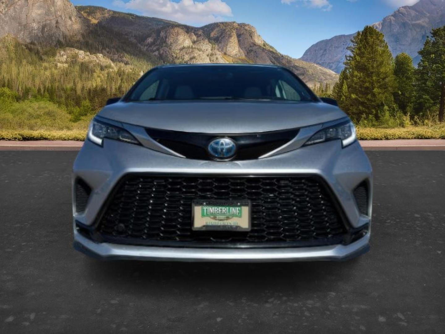 2022 SILVER /Graphite Toyota Sienna (5TDGSKFC3NS) with an Dynamic Force 25L I-4 portdirect injection engine, Automatic transmission, located at 1175 N Woodruff Ave, Idaho Falls, ID, 83401, 43.506901, -111.999657 - At Timberline Auto, finding a great deal on your next vehicle is always easy! Our experienced sales staff's goal is to help find you the right vehicle at the right price! Our knowledgeable finance department has options for almost any credit score. We offer extended service contract options to prote - Photo#12