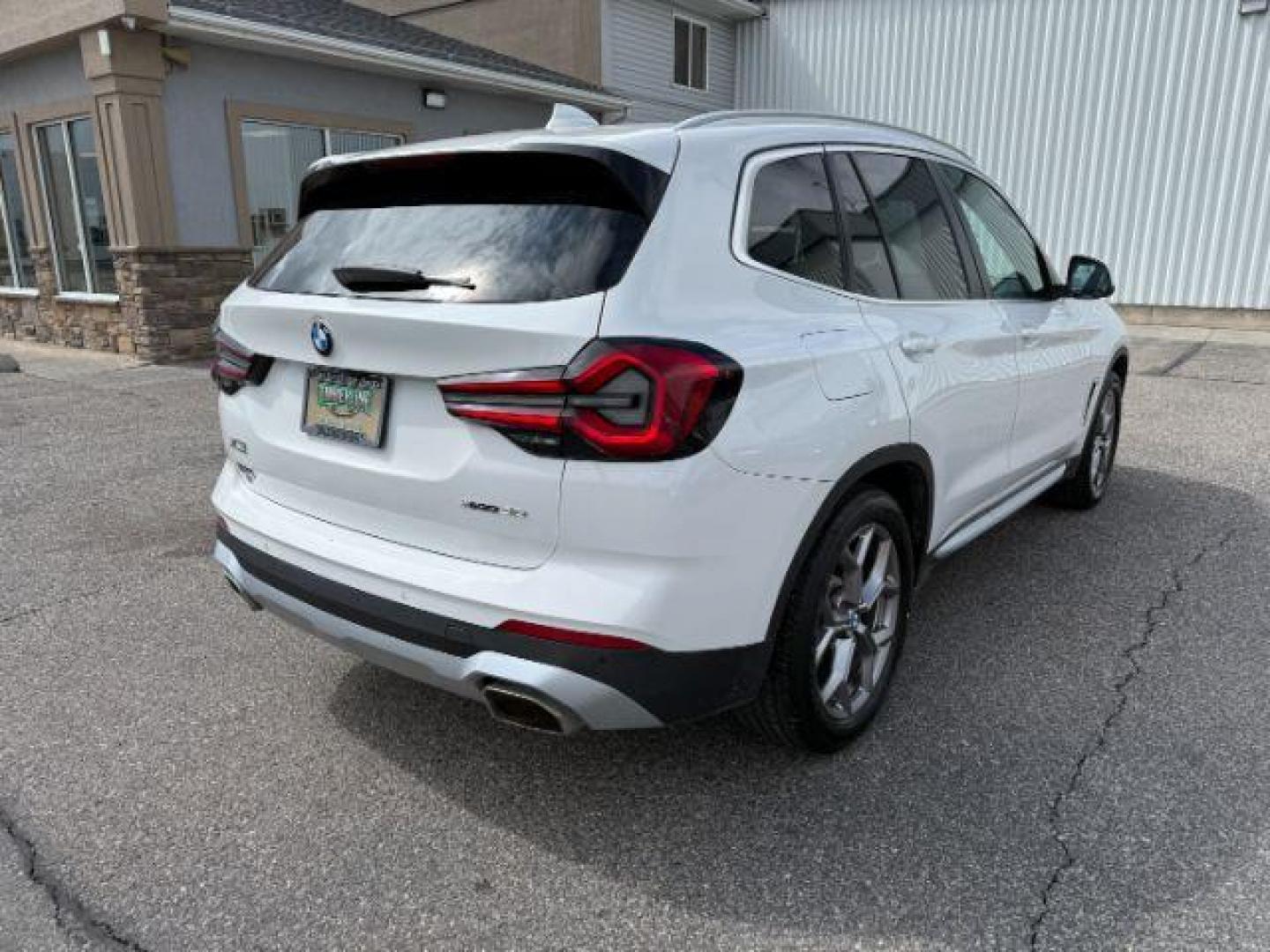 2024 Alpine White /Black BMW X3 (5UX53DP06R9) with an 2L I-4 gasoline direct injection engine, Automatic transmission, located at 1175 N Woodruff Ave, Idaho Falls, ID, 83401, 43.506901, -111.999657 - Photo#38