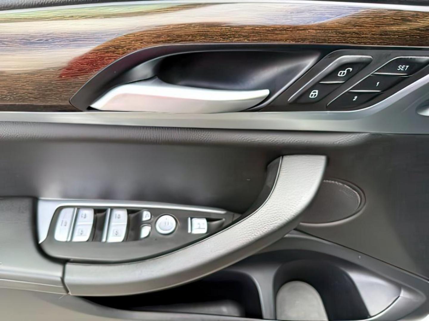 2024 Alpine White /Black BMW X3 (5UX53DP06R9) with an 2L I-4 gasoline direct injection engine, Automatic transmission, located at 1175 N Woodruff Ave, Idaho Falls, ID, 83401, 43.506901, -111.999657 - Photo#24