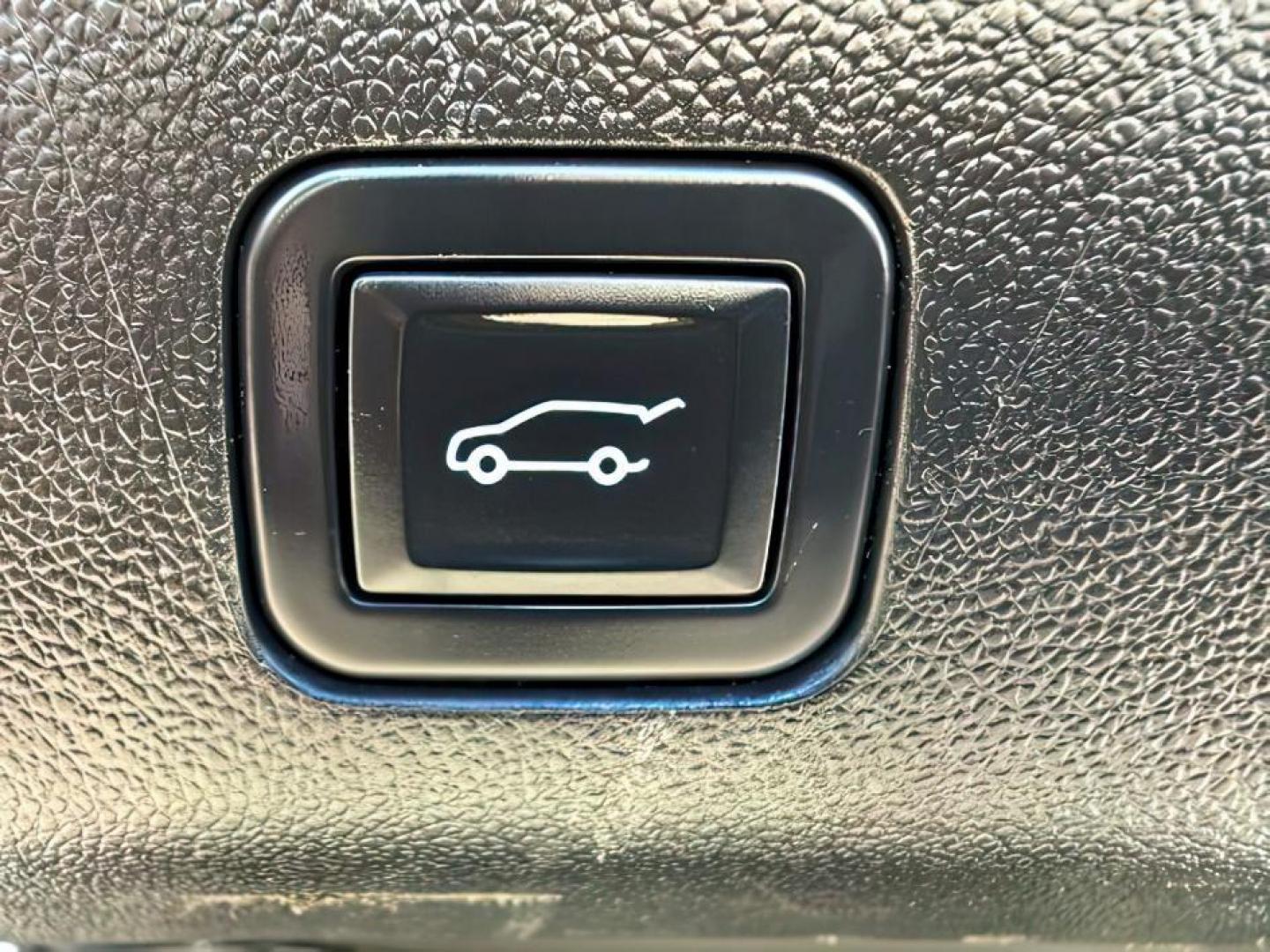 2023 BLACK /Jet Black Chevrolet Suburban (1GNSKCKD2PR) with an EcoTec3 53L V-8 gasoline direct injection engine, Automatic transmission, located at 1175 N Woodruff Ave, Idaho Falls, ID, 83401, 43.506901, -111.999657 - At Timberline Auto, finding a great deal on your next vehicle is always easy! Our experienced sales staff's goal is to help find you the right vehicle at the right price! Our knowledgeable finance department has options for almost any credit score. We offer extended service contract options to prote - Photo#6