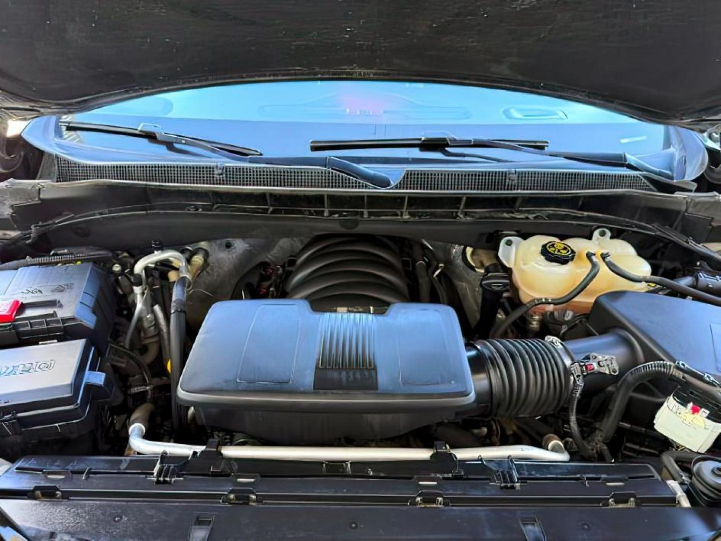 2023 BLACK /Jet Black Chevrolet Suburban (1GNSKCKD2PR) with an EcoTec3 53L V-8 gasoline direct injection engine, Automatic transmission, located at 1175 N Woodruff Ave, Idaho Falls, ID, 83401, 43.506901, -111.999657 - At Timberline Auto, finding a great deal on your next vehicle is always easy! Our experienced sales staff's goal is to help find you the right vehicle at the right price! Our knowledgeable finance department has options for almost any credit score. We offer extended service contract options to prote - Photo#28