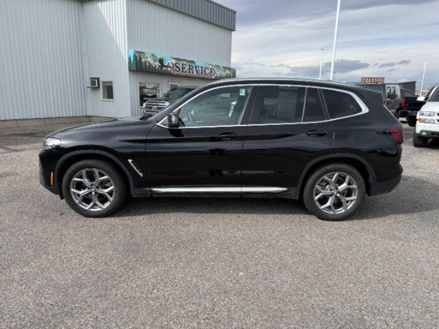 2024 BLACK /Black BMW X3 (5UX53DP05R9) with an 2L I-4 gasoline direct injection engine, Automatic transmission, located at 1175 N Woodruff Ave, Idaho Falls, ID, 83401, 43.506901, -111.999657 - At Timberline Auto, finding a great deal on your next vehicle is always easy! Our experienced sales staff's goal is to help find you the right vehicle at the right price! Our knowledgeable finance department has options for almost any credit score. We offer extended service contract options to prote - Photo#31