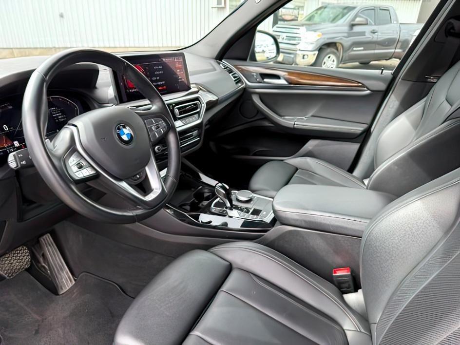 2024 BLACK /Black BMW X3 xDrive30i (5UX53DP05R9) with an 2L I-4 gasoline direct injection engine, AUTOMATIC transmission, located at 1235 N Woodruff Ave., Idaho Falls, 83401, (208) 523-1053, 43.507172, -112.000488 - At Timberline Auto, finding a great deal on your next vehicle is always easy! Our experienced sales staff's goal is to help find you the right vehicle at the right price! Our knowledgeable finance department has options for almost any credit score. We offer extended service contract options to prote - Photo#16