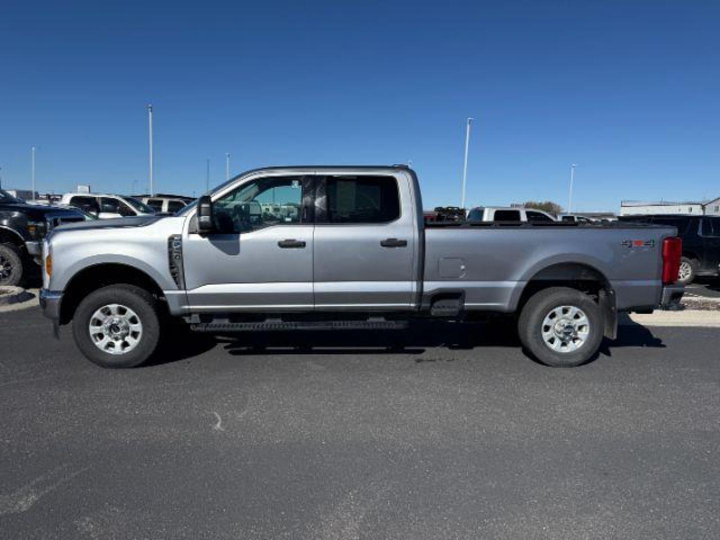 2024 SILVER /Medium Dark Slate Ford F-350 (1FT8W3BN8RE) with an 73L V-8 DEVCT variable valve control engine, Automatic transmission, located at 1175 N Woodruff Ave, Idaho Falls, ID, 83401, 43.506901, -111.999657 - At Timberline Auto, finding a great deal on your next vehicle is always easy! Our experienced sales staff's goal is to help find you the right vehicle at the right price! Our knowledgeable finance department has options for almost any credit score. We offer extended service contract options to prote - Photo#1