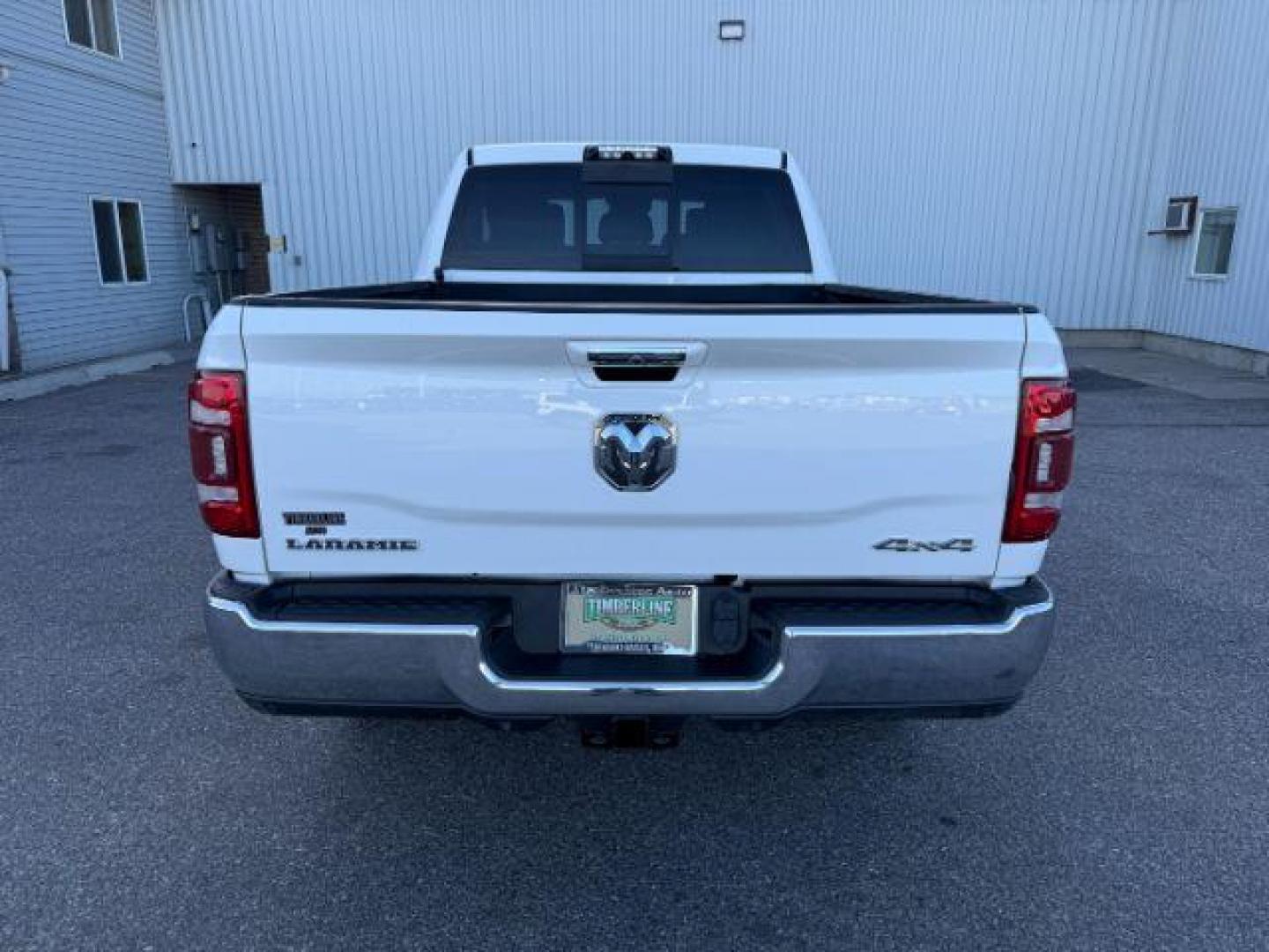 2019 WHITE /Black Ram 3500 (3C63R3ML1KG) with an Cummins 67L I-6 diesel direct injection engine, Automatic transmission, located at 1175 N Woodruff Ave, Idaho Falls, ID, 83401, 43.506901, -111.999657 - At Timberline Auto, finding a great deal on your next vehicle is always easy! Our experienced sales staff's goal is to help find you the right vehicle at the right price! Our knowledgeable finance department has options for almost any credit score. We offer extended service contract options to prote - Photo#31