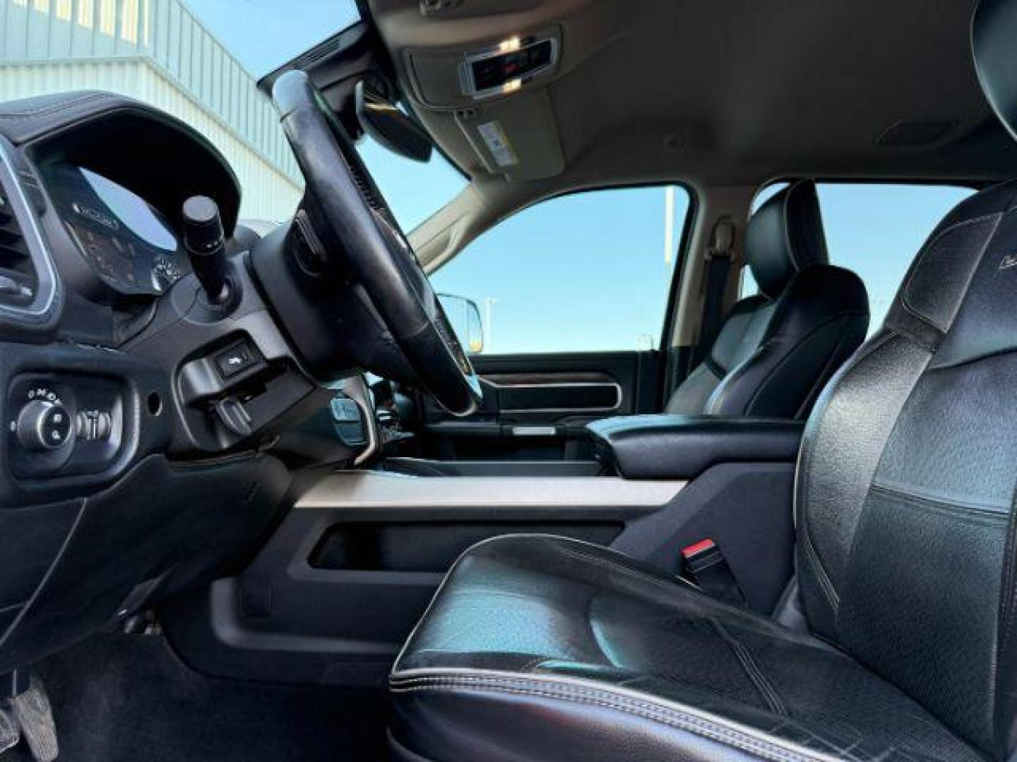 2019 WHITE /Black Ram 3500 (3C63R3ML1KG) with an Cummins 67L I-6 diesel direct injection engine, Automatic transmission, located at 1175 N Woodruff Ave, Idaho Falls, ID, 83401, 43.506901, -111.999657 - At Timberline Auto, finding a great deal on your next vehicle is always easy! Our experienced sales staff's goal is to help find you the right vehicle at the right price! Our knowledgeable finance department has options for almost any credit score. We offer extended service contract options to prote - Photo#41