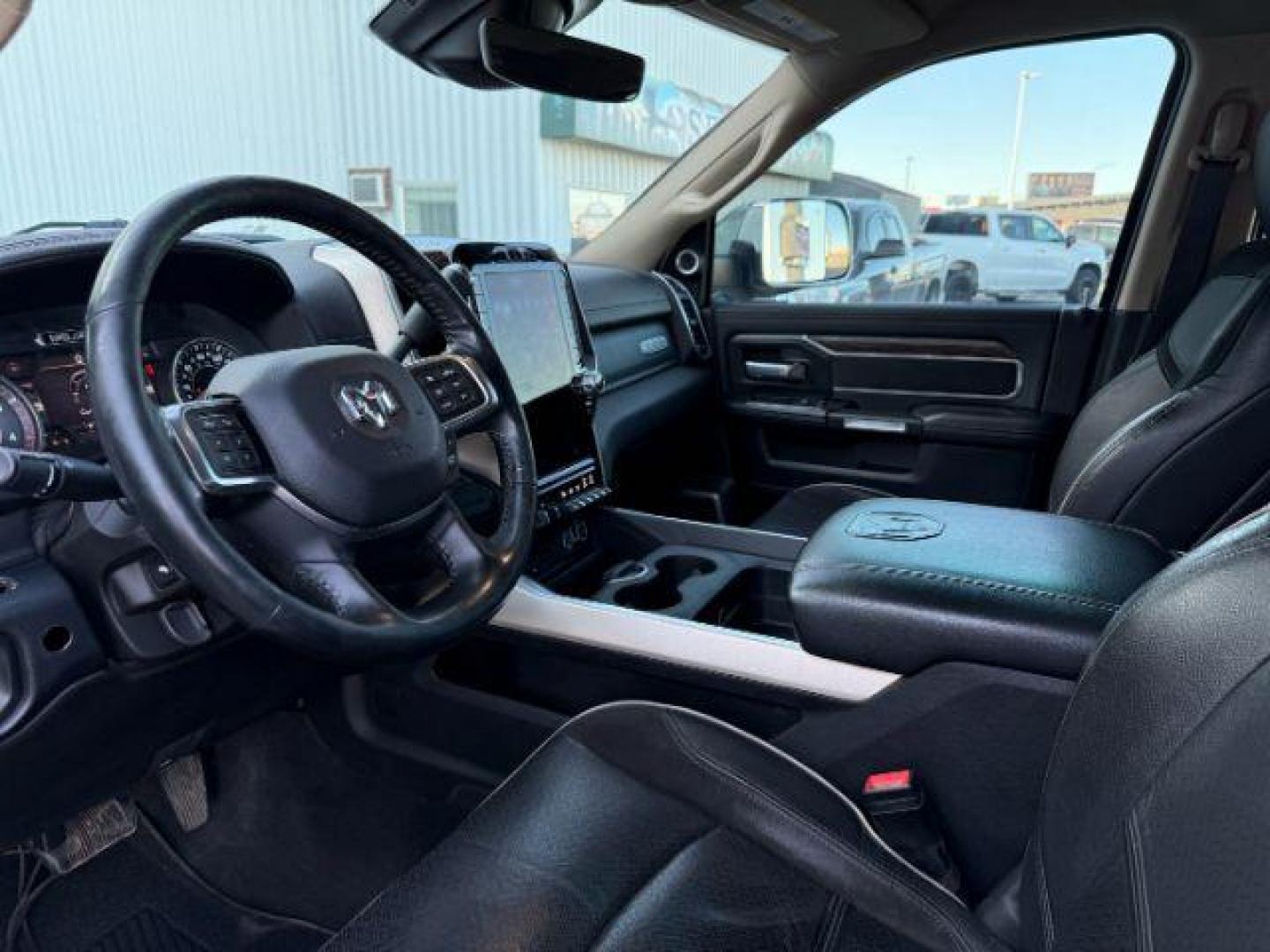 2019 WHITE /Black Ram 3500 (3C63R3ML1KG) with an Cummins 67L I-6 diesel direct injection engine, Automatic transmission, located at 1175 N Woodruff Ave, Idaho Falls, ID, 83401, 43.506901, -111.999657 - At Timberline Auto, finding a great deal on your next vehicle is always easy! Our experienced sales staff's goal is to help find you the right vehicle at the right price! Our knowledgeable finance department has options for almost any credit score. We offer extended service contract options to prote - Photo#42