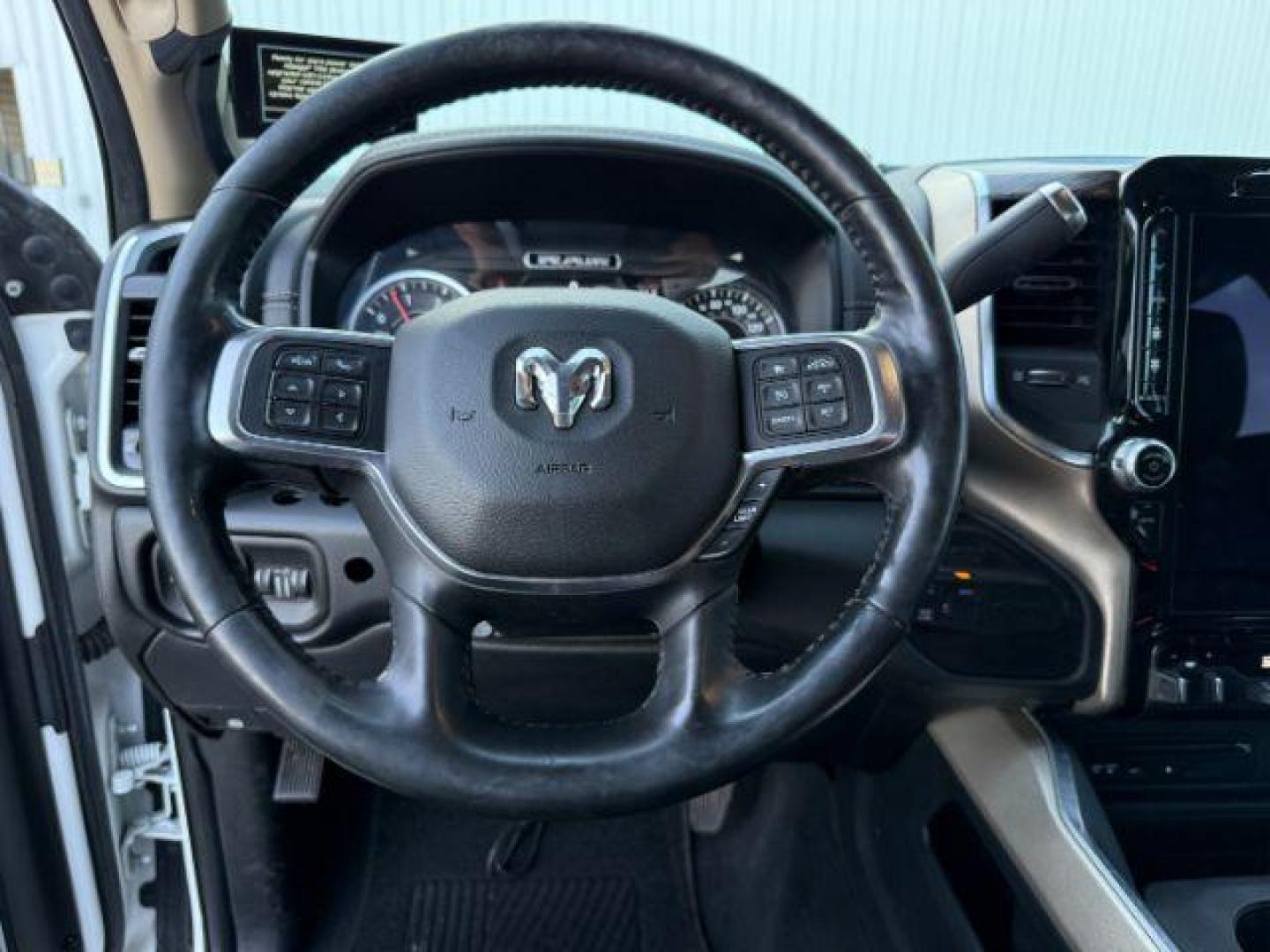 2019 WHITE /Black Ram 3500 (3C63R3ML1KG) with an Cummins 67L I-6 diesel direct injection engine, Automatic transmission, located at 1175 N Woodruff Ave, Idaho Falls, ID, 83401, 43.506901, -111.999657 - At Timberline Auto, finding a great deal on your next vehicle is always easy! Our experienced sales staff's goal is to help find you the right vehicle at the right price! Our knowledgeable finance department has options for almost any credit score. We offer extended service contract options to prote - Photo#43