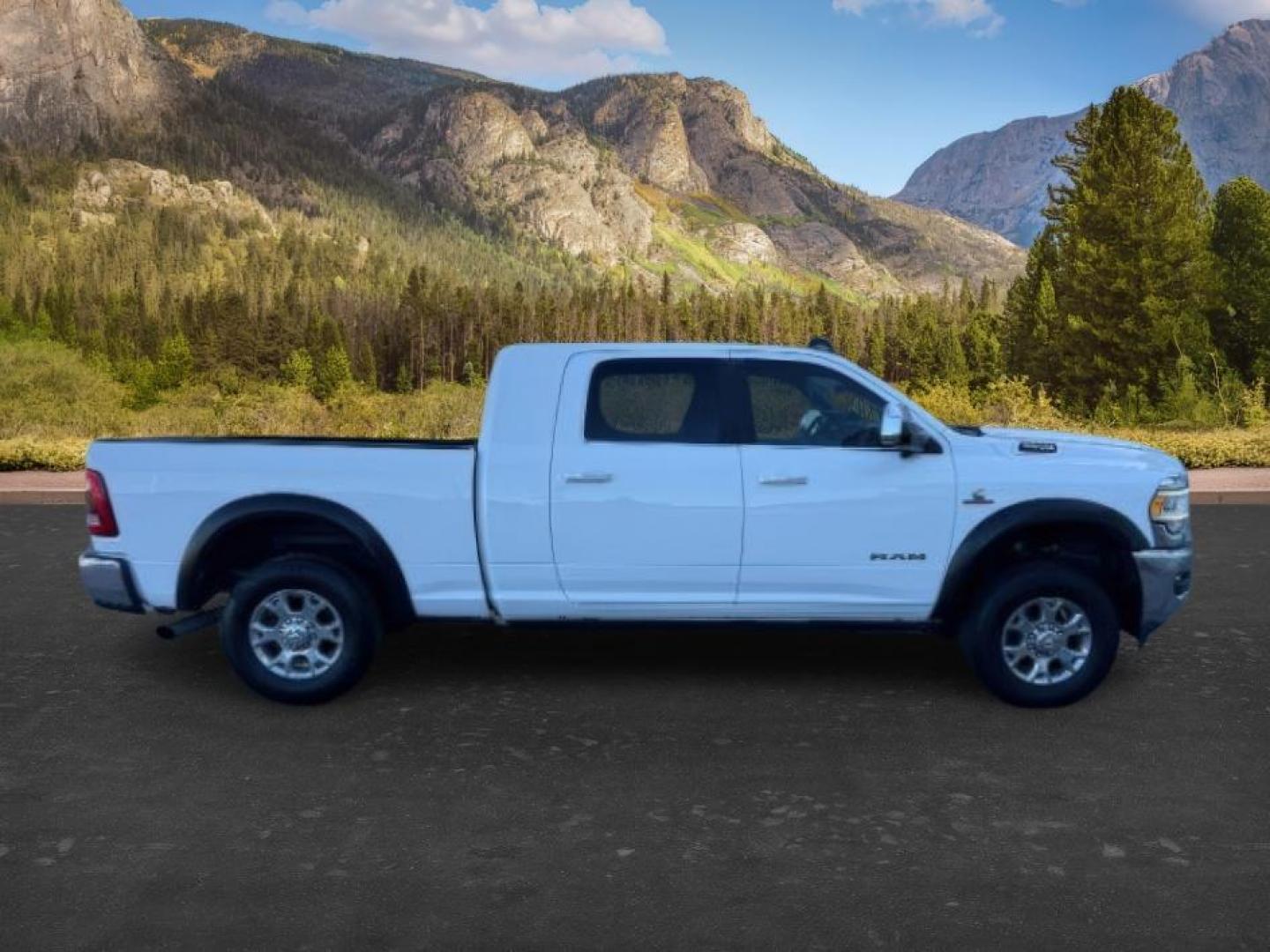 2019 WHITE /Black Ram 3500 (3C63R3ML1KG) with an Cummins 67L I-6 diesel direct injection engine, Automatic transmission, located at 1175 N Woodruff Ave, Idaho Falls, ID, 83401, 43.506901, -111.999657 - At Timberline Auto, finding a great deal on your next vehicle is always easy! Our experienced sales staff's goal is to help find you the right vehicle at the right price! Our knowledgeable finance department has options for almost any credit score. We offer extended service contract options to prote - Photo#7