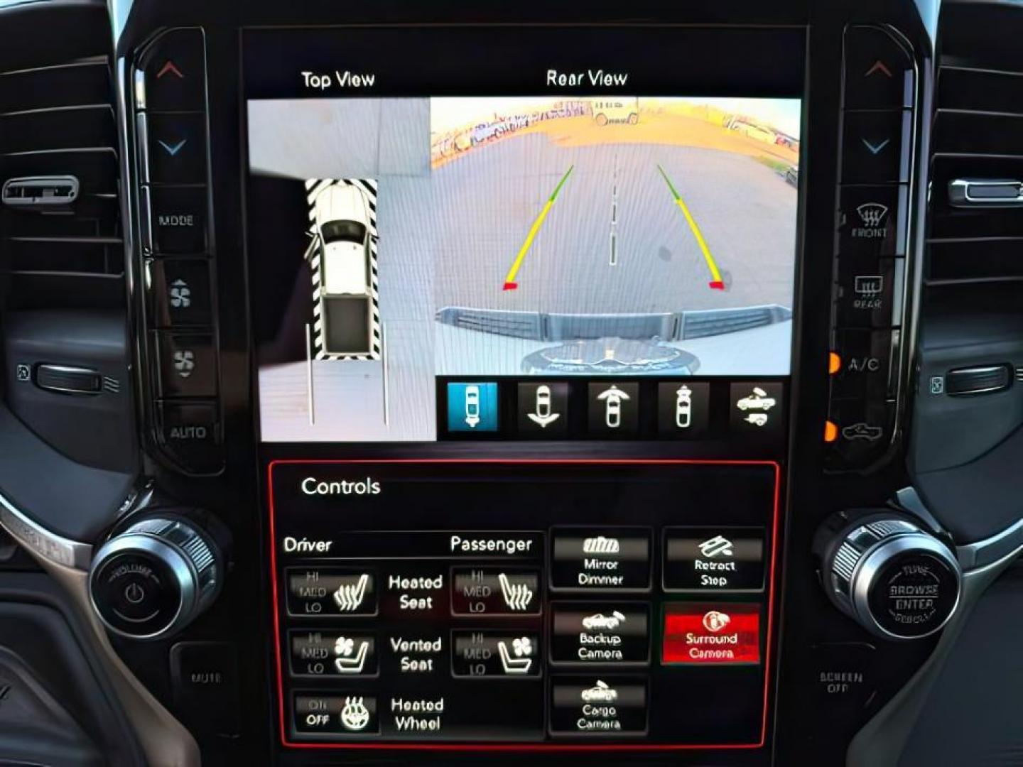 2019 WHITE /Black Ram 3500 (3C63R3ML1KG) with an Cummins 67L I-6 diesel direct injection engine, Automatic transmission, located at 1175 N Woodruff Ave, Idaho Falls, ID, 83401, 43.506901, -111.999657 - At Timberline Auto, finding a great deal on your next vehicle is always easy! Our experienced sales staff's goal is to help find you the right vehicle at the right price! Our knowledgeable finance department has options for almost any credit score. We offer extended service contract options to prote - Photo#17