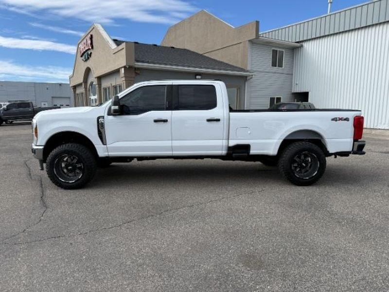 2024 Oxford White /Medium Dark Slate Ford F-250 XLT (1FT7W2BN8RE) with an V8, 7.3L engine, 10-speed automatic transmission, located at 1175 N Woodruff Ave, Idaho Falls, ID, 83401, 43.506901, -111.999657 - <b>Vehicle Details</b><br>Take command of demanding jobs and everyday driving with this pre-owned 2024 Ford F-250 Super Duty XLT, now available in Idaho Falls, ID. With 43,635 miles, this rugged heavy-duty pickup delivers the strength, confidence, and capability serious truck buyers expect. Powered- Photo#1