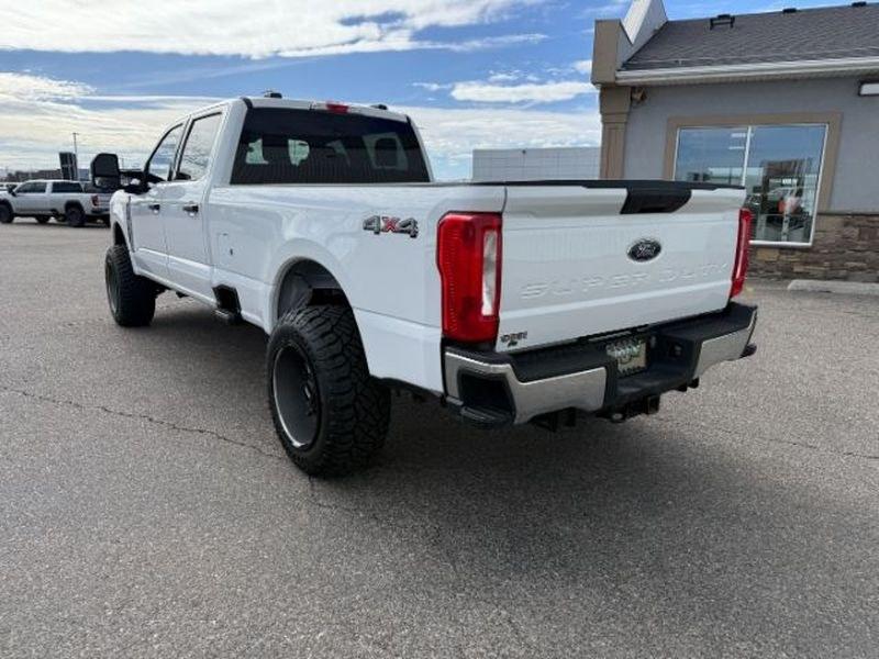 2024 Oxford White /Medium Dark Slate Ford F-250 XLT (1FT7W2BN8RE) with an V8, 7.3L engine, 10-speed automatic transmission, located at 1175 N Woodruff Ave, Idaho Falls, ID, 83401, 43.506901, -111.999657 - <b>Vehicle Details</b><br>Take command of demanding jobs and everyday driving with this pre-owned 2024 Ford F-250 Super Duty XLT, now available in Idaho Falls, ID. With 43,635 miles, this rugged heavy-duty pickup delivers the strength, confidence, and capability serious truck buyers expect. Powered- Photo#2