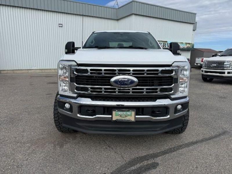 2024 Oxford White /Medium Dark Slate Ford F-250 XLT (1FT7W2BN8RE) with an V8, 7.3L engine, 10-speed automatic transmission, located at 1175 N Woodruff Ave, Idaho Falls, ID, 83401, 43.506901, -111.999657 - <b>Vehicle Details</b><br>Take command of demanding jobs and everyday driving with this pre-owned 2024 Ford F-250 Super Duty XLT, now available in Idaho Falls, ID. With 43,635 miles, this rugged heavy-duty pickup delivers the strength, confidence, and capability serious truck buyers expect. Powered- Photo#9