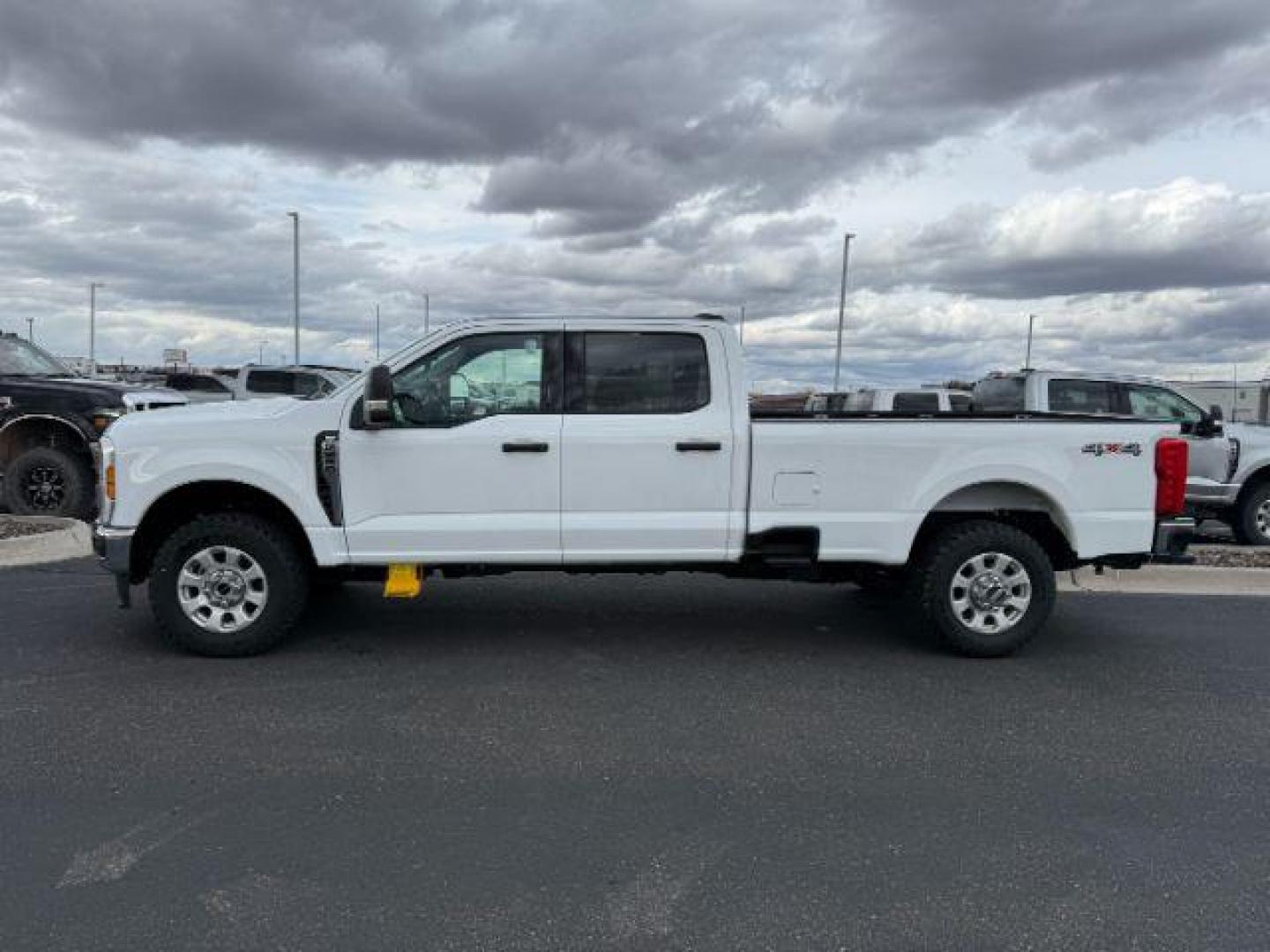 2024 WHITE /Medium Dark Slate Ford F-250 (1FT7W2BN8RE) with an 73L V-8 DEVCT variable valve control engine, Automatic transmission, located at 1175 N Woodruff Ave, Idaho Falls, ID, 83401, 43.506901, -111.999657 - At Timberline Auto, finding a great deal on your next vehicle is always easy! Our experienced sales staff's goal is to help find you the right vehicle at the right price! Our knowledgeable finance department has options for almost any credit score. We offer extended service contract options to prote - Photo#1