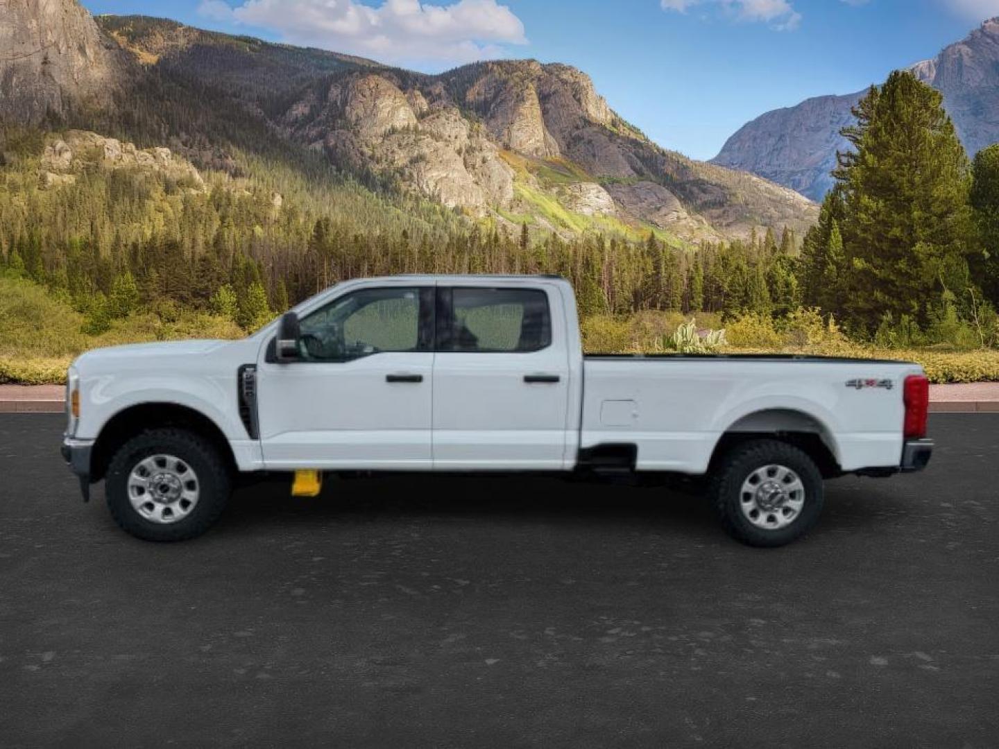 2024 WHITE /Medium Dark Slate Ford F-250 (1FT7W2BN8RE) with an 73L V-8 DEVCT variable valve control engine, Automatic transmission, located at 1175 N Woodruff Ave, Idaho Falls, ID, 83401, 43.506901, -111.999657 - At Timberline Auto, finding a great deal on your next vehicle is always easy! Our experienced sales staff's goal is to help find you the right vehicle at the right price! Our knowledgeable finance department has options for almost any credit score. We offer extended service contract options to prote - Photo#0