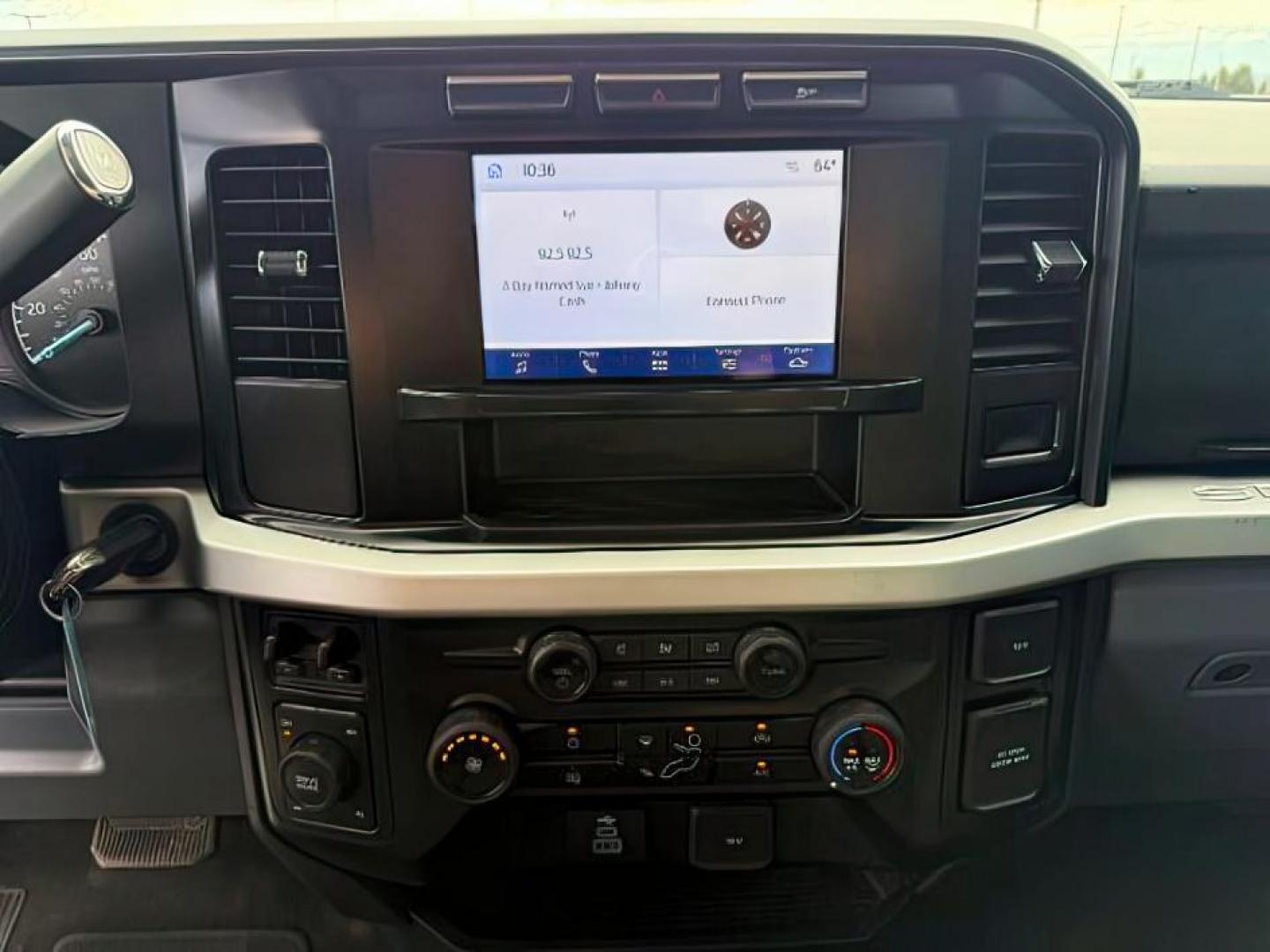 2024 WHITE /Medium Dark Slate Ford F-250 (1FT7W2BN8RE) with an 73L V-8 DEVCT variable valve control engine, Automatic transmission, located at 1175 N Woodruff Ave, Idaho Falls, ID, 83401, 43.506901, -111.999657 - At Timberline Auto, finding a great deal on your next vehicle is always easy! Our experienced sales staff's goal is to help find you the right vehicle at the right price! Our knowledgeable finance department has options for almost any credit score. We offer extended service contract options to prote - Photo#16