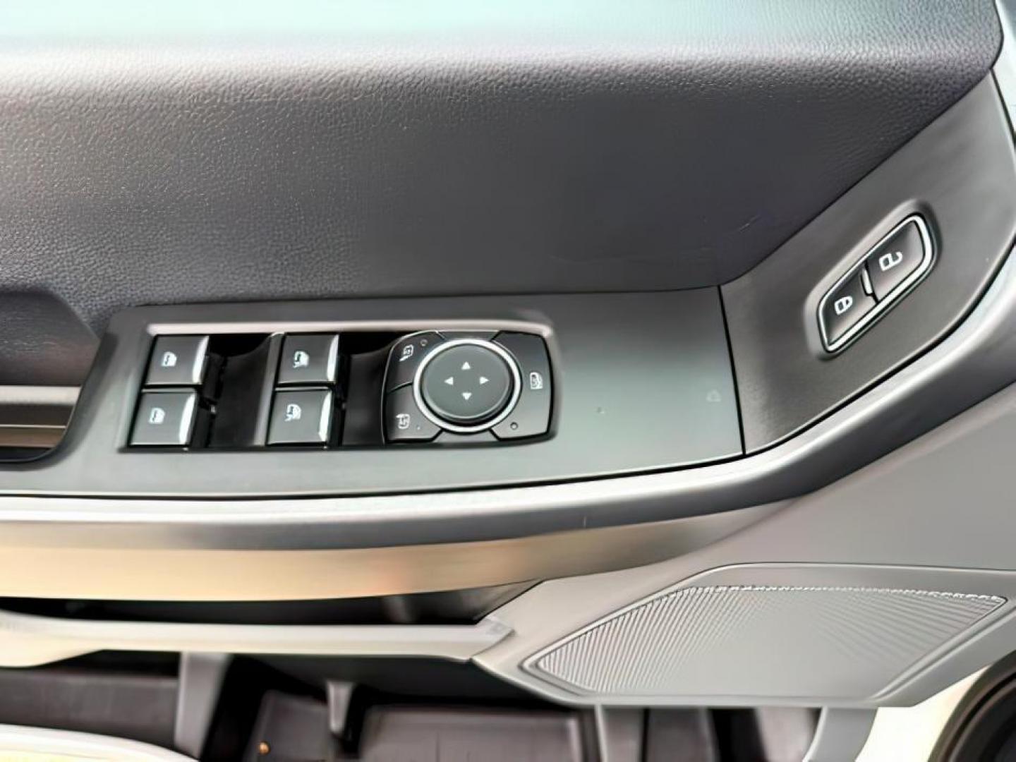 2024 WHITE /Medium Dark Slate Ford F-250 (1FT7W2BN8RE) with an 73L V-8 DEVCT variable valve control engine, Automatic transmission, located at 1175 N Woodruff Ave, Idaho Falls, ID, 83401, 43.506901, -111.999657 - At Timberline Auto, finding a great deal on your next vehicle is always easy! Our experienced sales staff's goal is to help find you the right vehicle at the right price! Our knowledgeable finance department has options for almost any credit score. We offer extended service contract options to prote - Photo#22