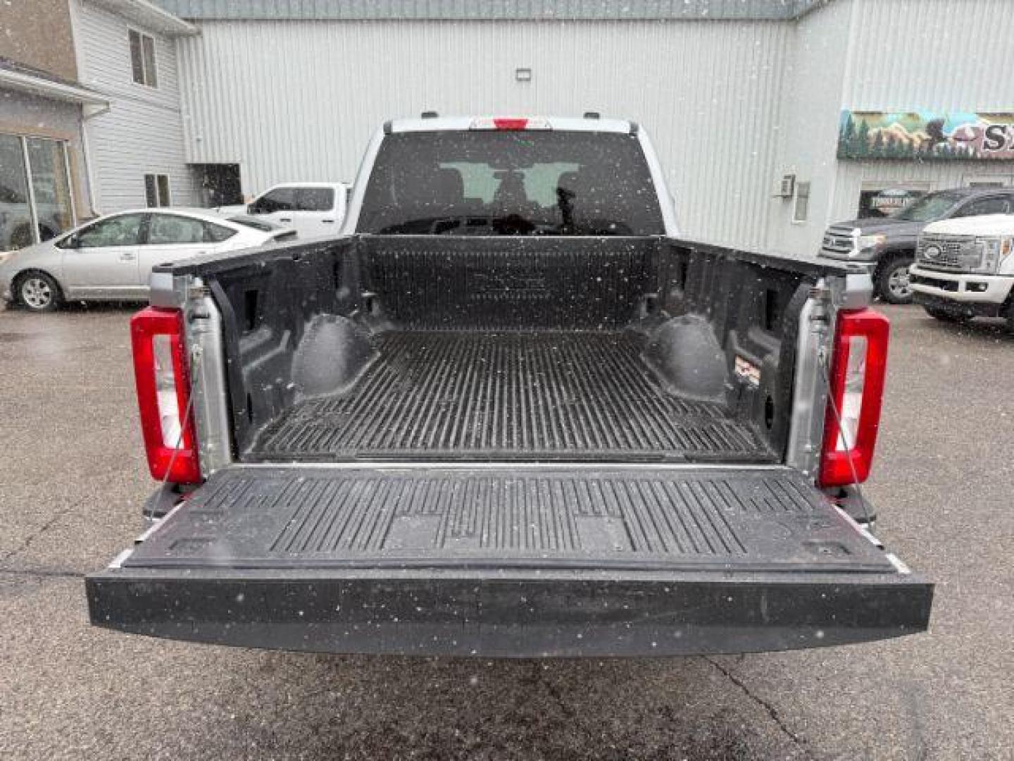 2024 SILVER /Medium Dark Slate Ford F-250 XLT (1FT7W2BN9RE) with an 7.3L V-8 DEVCT variable valve control engine, AUTOMATIC transmission, located at 1235 N Woodruff Ave., Idaho Falls, 83401, (208) 523-1053, 43.507172, -112.000488 - At Timberline Auto, finding a great deal on your next vehicle is always easy! Our experienced sales staff's goal is to help find you the right vehicle at the right price! Our knowledgeable finance department has options for almost any credit score. We offer extended service contract options to prote - Photo#29