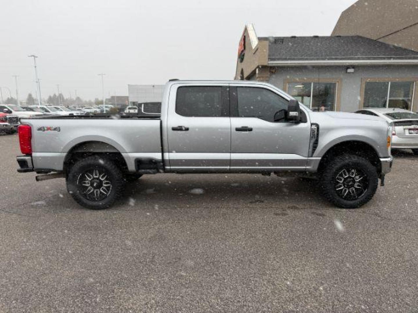 2024 SILVER /Medium Dark Slate Ford F-250 XLT (1FT7W2BN9RE) with an 7.3L V-8 DEVCT variable valve control engine, AUTOMATIC transmission, located at 1235 N Woodruff Ave., Idaho Falls, 83401, (208) 523-1053, 43.507172, -112.000488 - At Timberline Auto, finding a great deal on your next vehicle is always easy! Our experienced sales staff's goal is to help find you the right vehicle at the right price! Our knowledgeable finance department has options for almost any credit score. We offer extended service contract options to prote - Photo#31