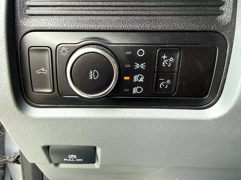 2023 SILVER /Medium Dark Slate Ford F-250 (1FT7W2BN9PE) with an 73L V-8 DEVCT variable valve control engine, Automatic transmission, located at 1175 N Woodruff Ave, Idaho Falls, ID, 83401, 43.506901, -111.999657 - Photo#21